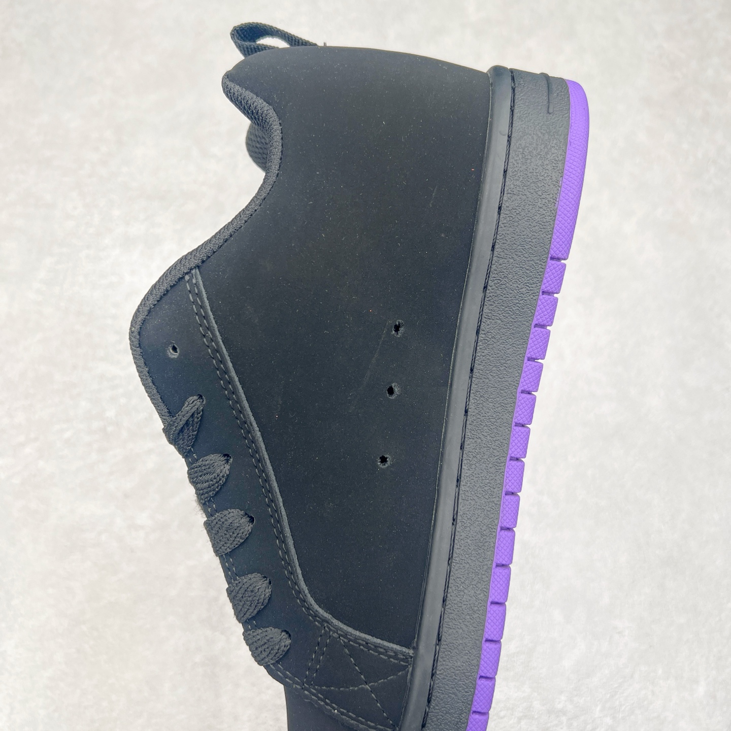 图片[7]-DC Shoes 牛皮百搭潮流时尚面包鞋低帮板鞋 实拍调校N版已经零色差零失真 百分百还原实物色彩所见即所得 不存在货不对板色差等低级问题 选购参考实物拍摄 不混卖不参货 只用心做好货严格选品 承诺混一赔十 尺码：36 36.5 37.5 38 38.5 39 40 40.5 41 42 42.5 43 44 44.5 45-选品中心