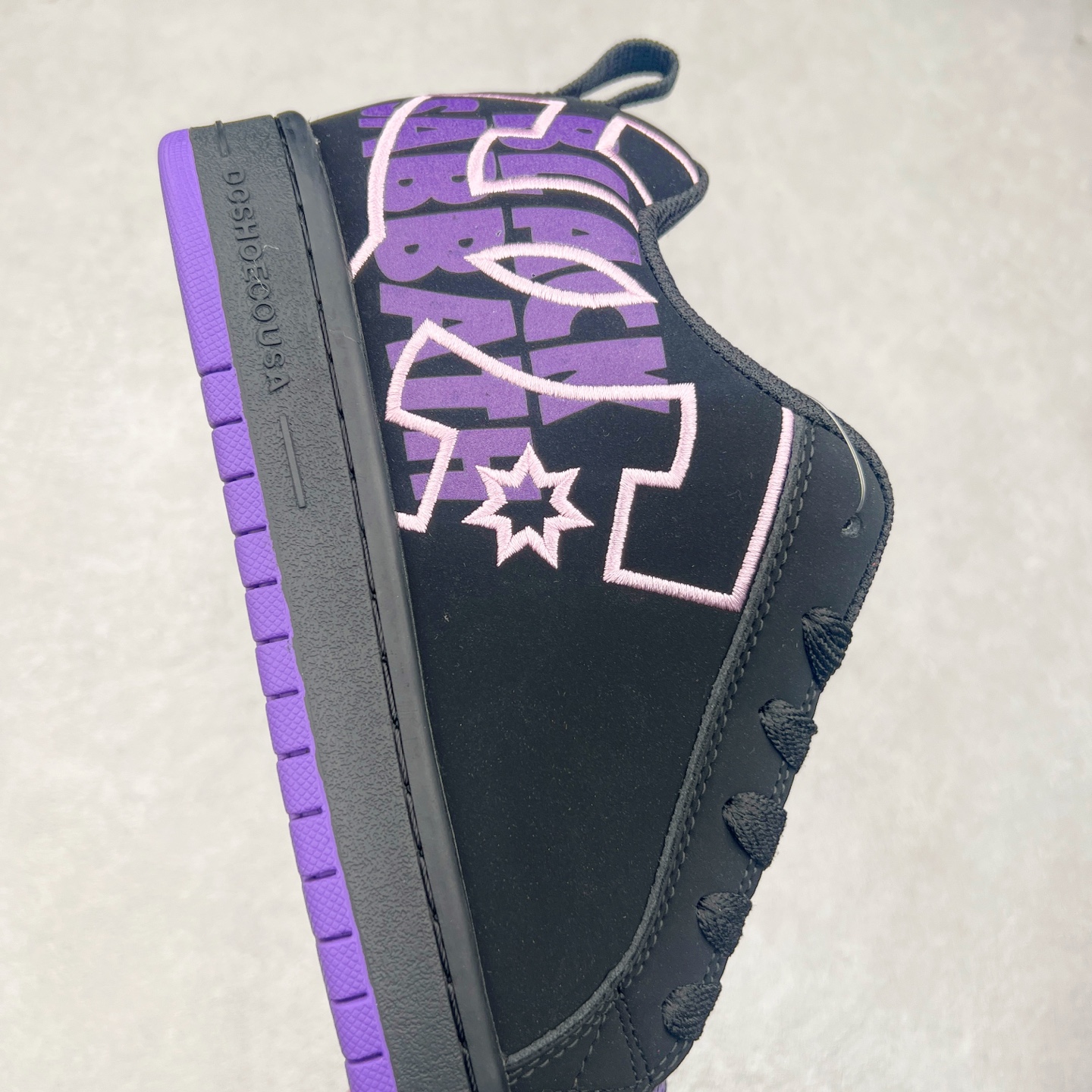 图片[6]-DC Shoes 牛皮百搭潮流时尚面包鞋低帮板鞋 实拍调校N版已经零色差零失真 百分百还原实物色彩所见即所得 不存在货不对板色差等低级问题 选购参考实物拍摄 不混卖不参货 只用心做好货严格选品 承诺混一赔十 尺码：36 36.5 37.5 38 38.5 39 40 40.5 41 42 42.5 43 44 44.5 45-选品中心