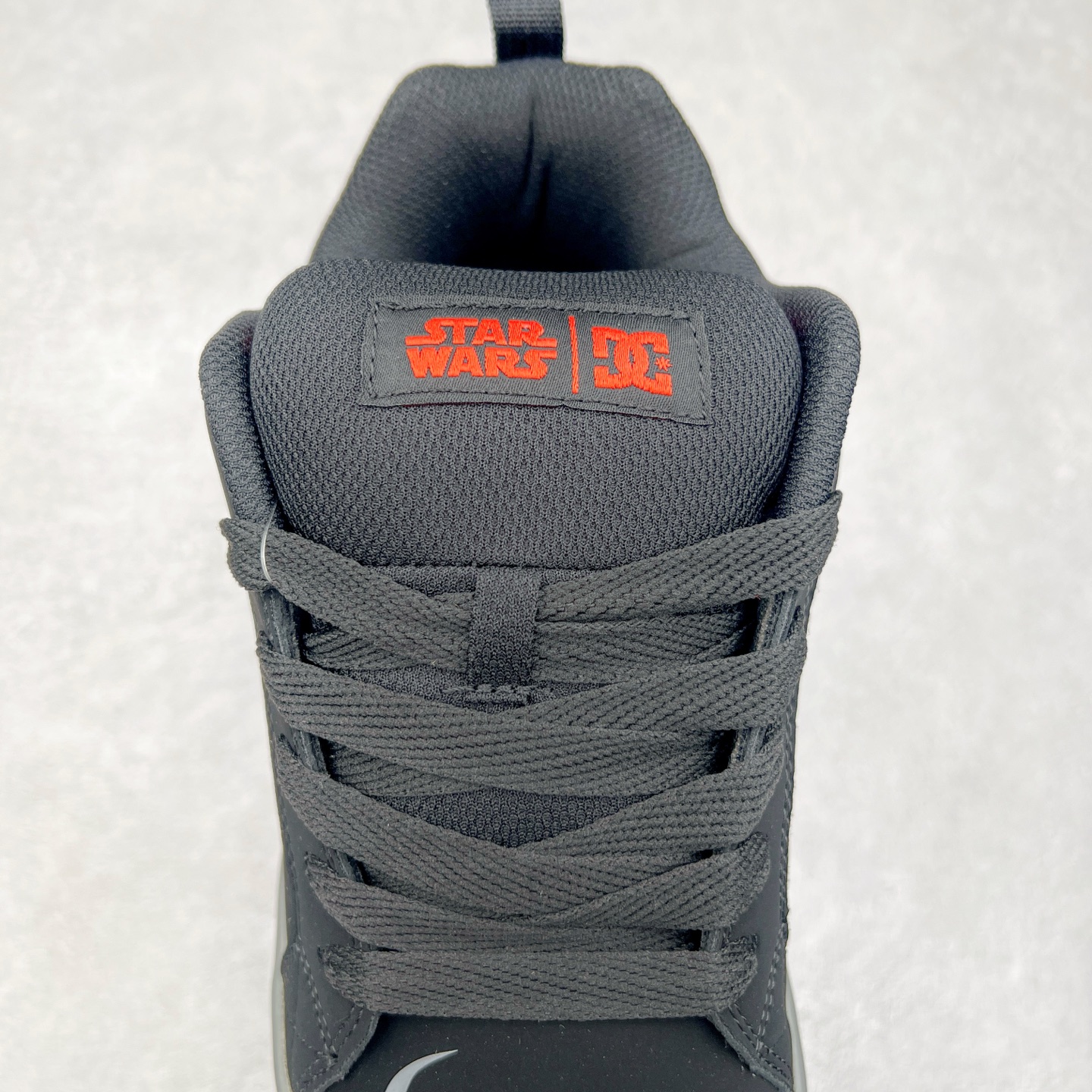 图片[5]-DC Shoes 牛皮百搭潮流时尚面包鞋低帮板鞋 实拍调校N版已经零色差零失真 百分百还原实物色彩所见即所得 不存在货不对板色差等低级问题 选购参考实物拍摄 不混卖不参货 只用心做好货严格选品 承诺混一赔十 尺码：36 36.5 37.5 38 38.5 39 40 40.5 41 42 42.5 43 44 44.5 45-选品中心