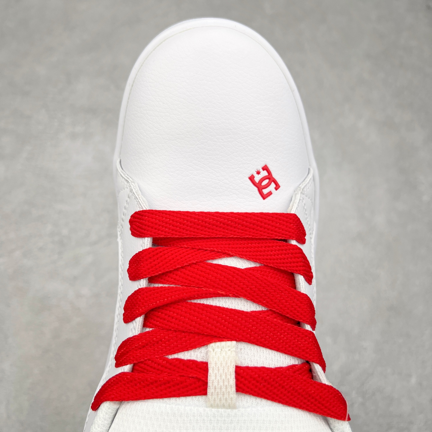 图片[4]-DC Shoes 牛皮百搭潮流时尚面包鞋低帮板鞋 实拍调校N版已经零色差零失真 百分百还原实物色彩所见即所得 不存在货不对板色差等低级问题 选购参考实物拍摄 不混卖不参货 只用心做好货严格选品 承诺混一赔十 尺码：36 36.5 37.5 38 38.5 39 40 40.5 41 42 42.5 43 44 44.5 45-选品中心