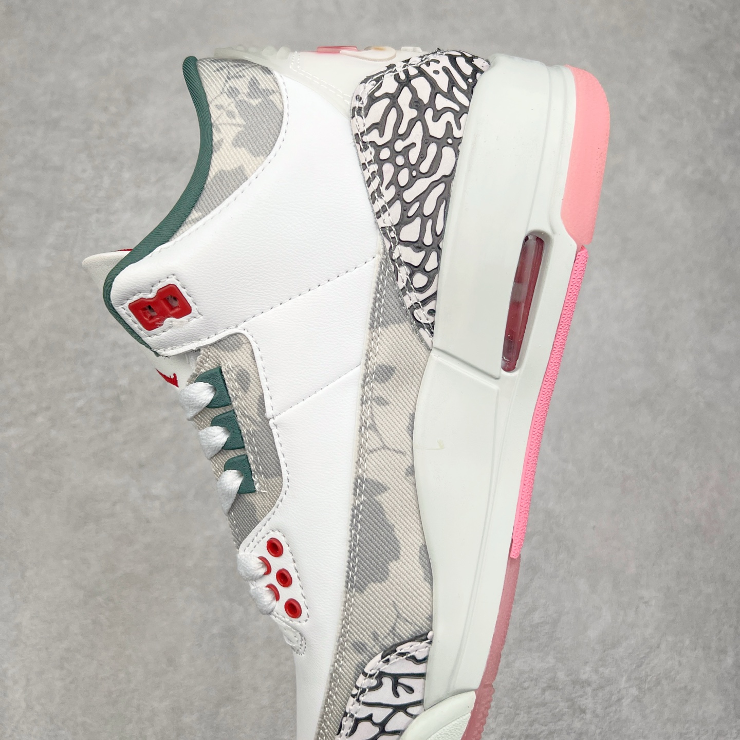 图片[7]-＃头层特价福利 Air Jordan AJ3 Retro 系列 头层皮料加持 大厂出品 原纸板楦头开发 完美鞋型匹配公司货 正确TPU鞋舌锁扣 乳胶鞋垫 最新原厂底模 大底卡色咬花完美 鞋柜必备鞋款 终端现货供应 尺码：36 36.5 37.5 38 38.5 39 40 40.5 41 42 42.5 43 44 44.5 45 46-选品中心