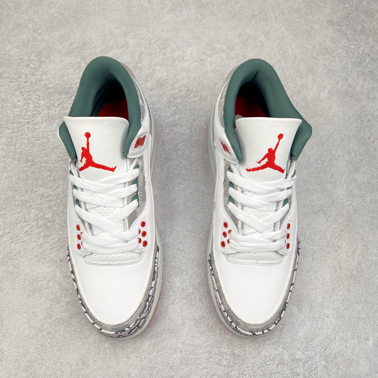 图片[2]-＃头层特价福利 Air Jordan AJ3 Retro 系列 头层皮料加持 大厂出品 原纸板楦头开发 完美鞋型匹配公司货 正确TPU鞋舌锁扣 乳胶鞋垫 最新原厂底模 大底卡色咬花完美 鞋柜必备鞋款 终端现货供应 尺码：36 36.5 37.5 38 38.5 39 40 40.5 41 42 42.5 43 44 44.5 45 46-选品中心