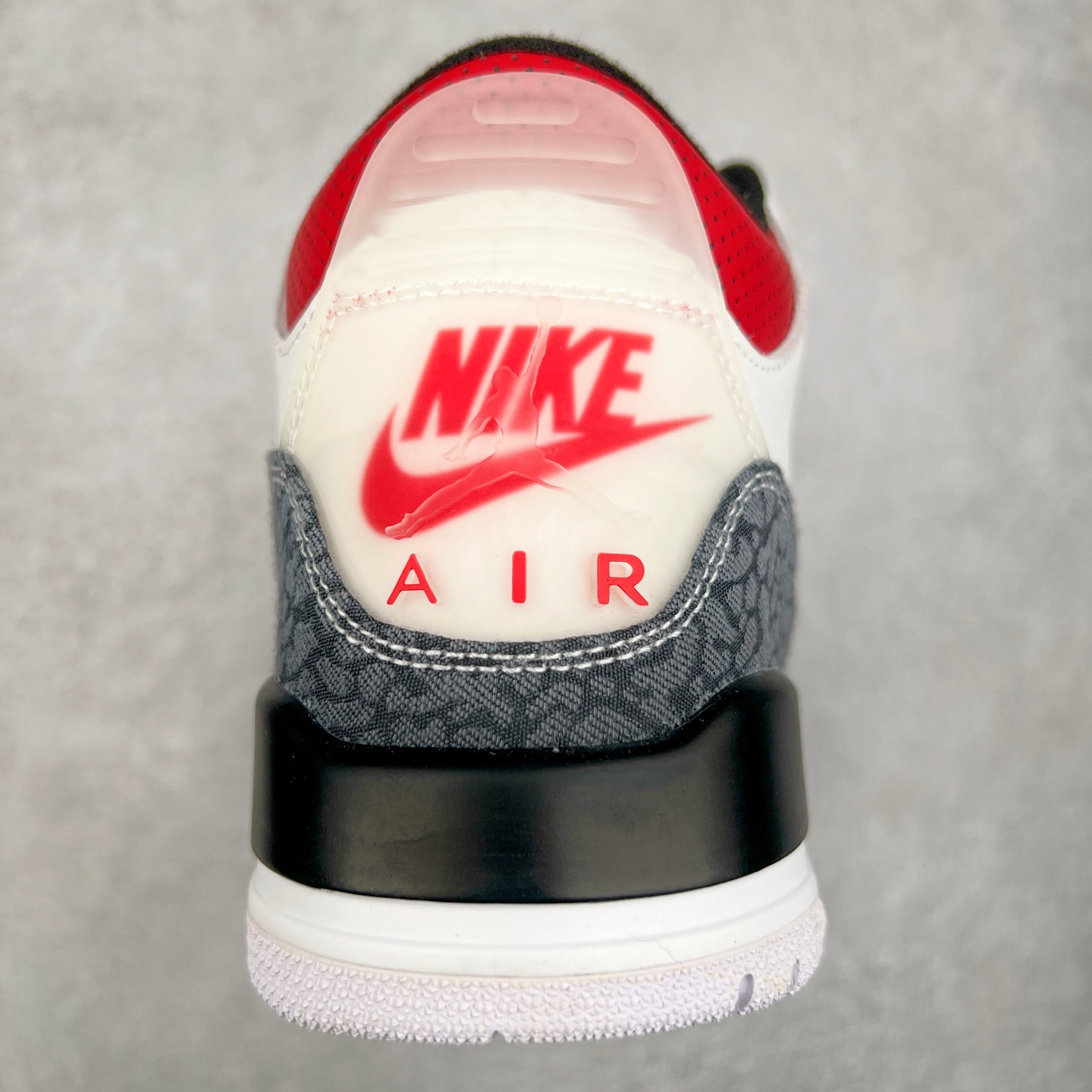 图片[8]-＃头层特价福利 Air Jordan AJ3 Retro 系列 头层皮料加持 大厂出品 原纸板楦头开发 完美鞋型匹配公司货 正确TPU鞋舌锁扣 乳胶鞋垫 最新原厂底模 大底卡色咬花完美 鞋柜必备鞋款 终端现货供应 尺码：36 36.5 37.5 38 38.5 39 40 40.5 41 42 42.5 43 44 44.5 45 46-选品中心