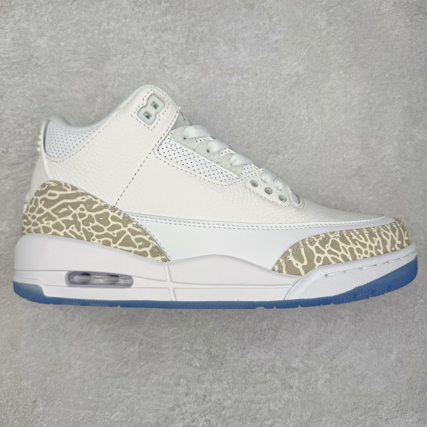 图片[3]-＃头层特价福利 Air Jordan AJ3 Retro 系列 头层皮料加持 大厂出品 原纸板楦头开发 完美鞋型匹配公司货 正确TPU鞋舌锁扣 乳胶鞋垫 最新原厂底模 大底卡色咬花完美 鞋柜必备鞋款 终端现货供应 尺码：36 36.5 37.5 38 38.5 39 40 40.5 41 42 42.5 43 44 44.5 45 46-选品中心