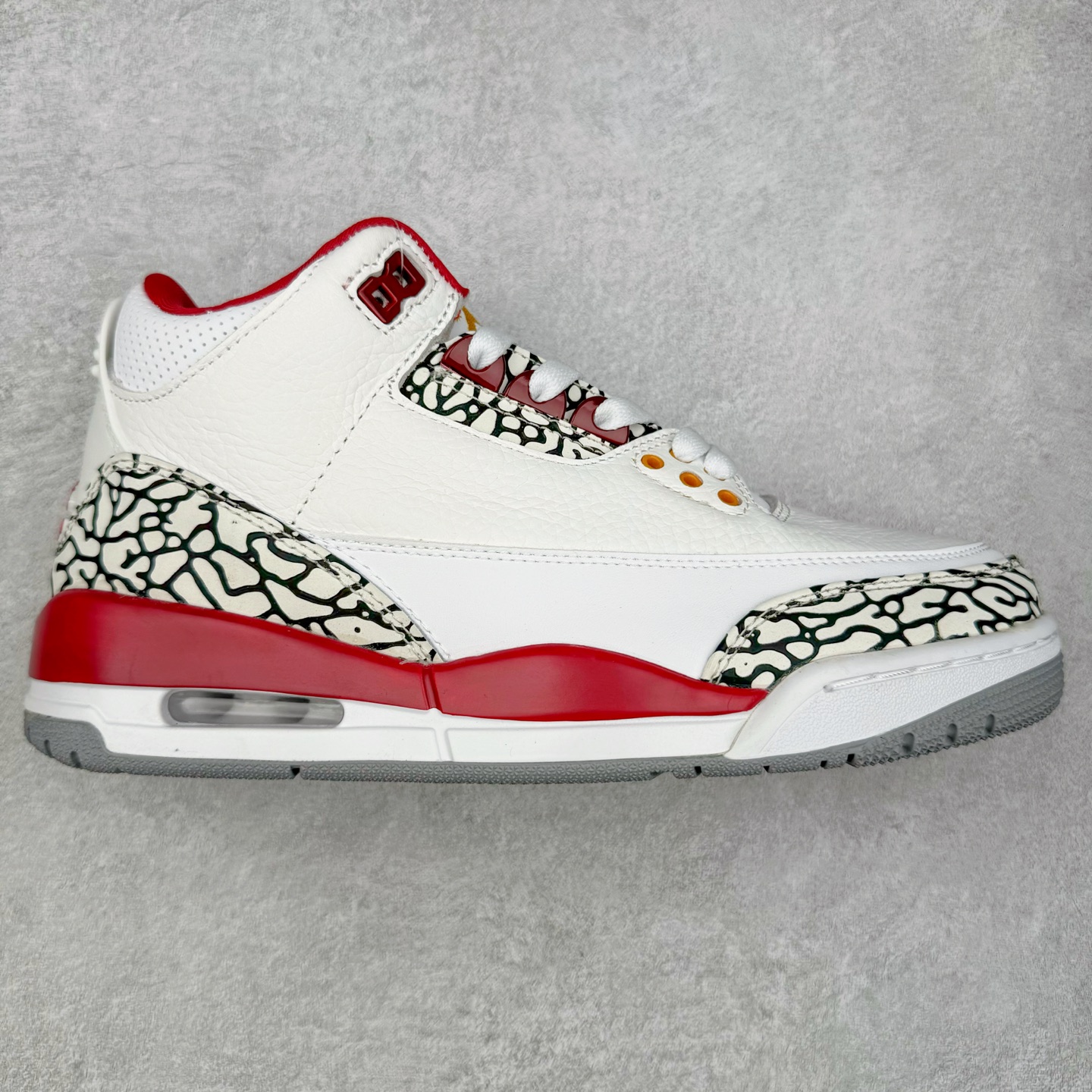 图片[8]-＃头层特价福利 Air Jordan AJ3 Retro 系列 头层皮料加持 大厂出品 原纸板楦头开发 完美鞋型匹配公司货 正确TPU鞋舌锁扣 乳胶鞋垫 最新原厂底模 大底卡色咬花完美 鞋柜必备鞋款 终端现货供应 尺码：36 36.5 37.5 38 38.5 39 40 40.5 41 42 42.5 43 44 44.5 45 46-选品中心
