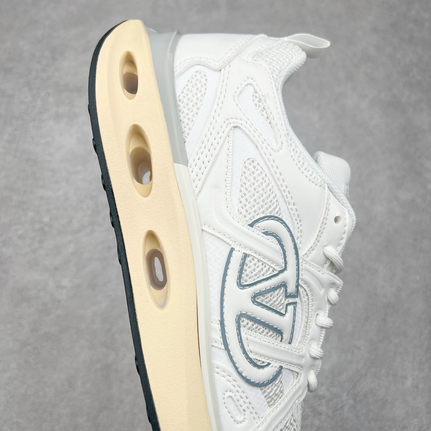 图片[6]-Valentino华伦天奴 Vlogo Easyjog 小牛皮 圆头系带 低帮 生活休闲鞋 实拍调校N版已经零色差零失真 百分百还原实物色彩所见即所得 不存在货不对板色差等低级问题 选购参考实物拍摄 不混卖不参货 只用心做好货严格选品 承诺混一赔十 尺码：36 37 38 39 40 41 42 43 44 45-选品中心