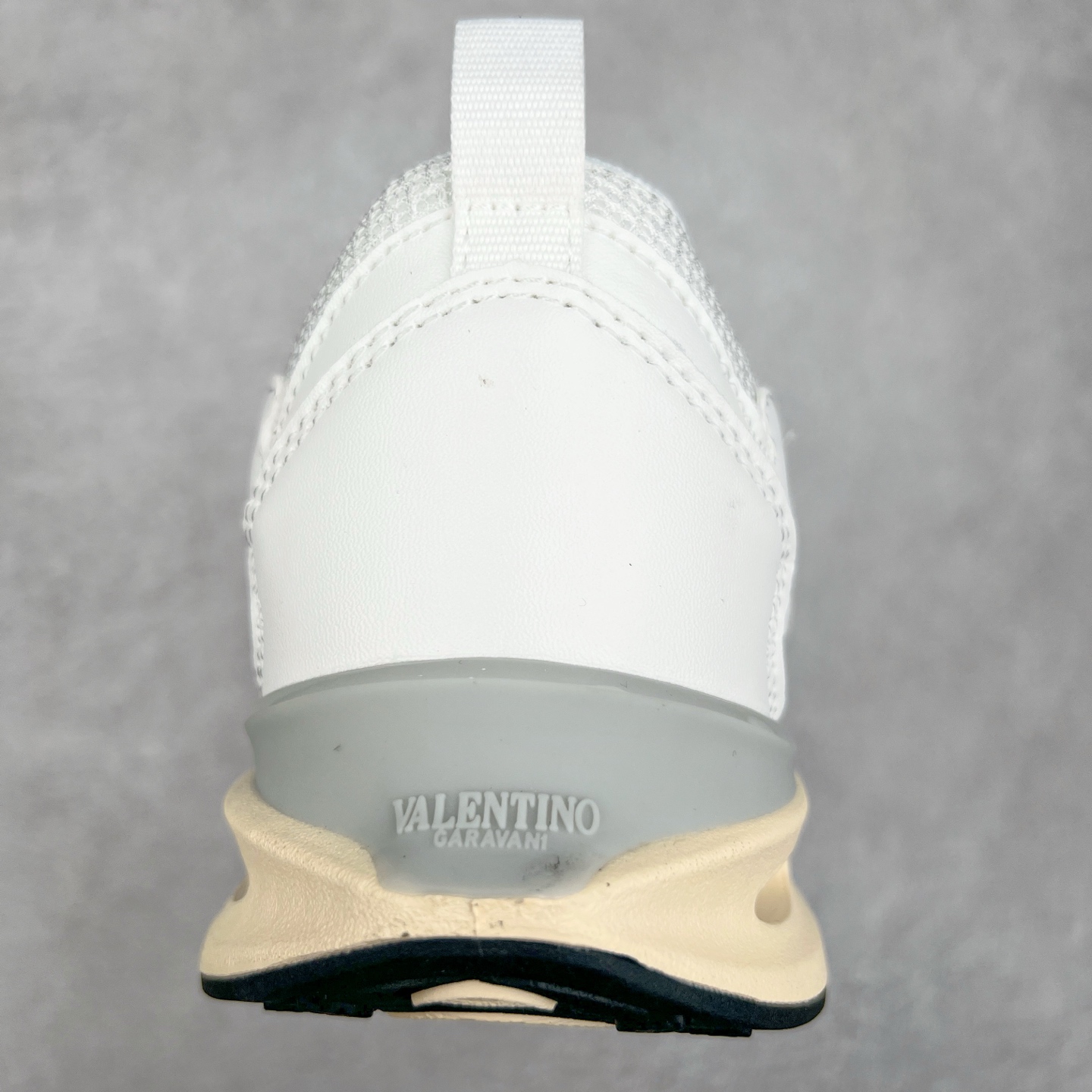 图片[8]-Valentino华伦天奴 Vlogo Easyjog 小牛皮 圆头系带 低帮 生活休闲鞋 实拍调校N版已经零色差零失真 百分百还原实物色彩所见即所得 不存在货不对板色差等低级问题 选购参考实物拍摄 不混卖不参货 只用心做好货严格选品 承诺混一赔十 尺码：36 37 38 39 40 41 42 43 44 45-选品中心