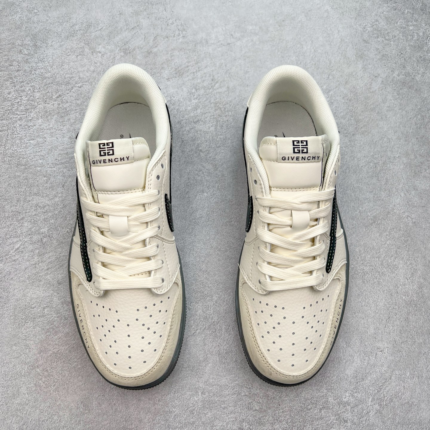 图片[2]-TS x Air Jordan AJ1 Low 倒钩低帮联名定制配色 CF3688-030 原厂内置气垫魔块 A模大底 头层小牛皮 鞋舌AJ原厂专用牛津布+AJ专用反口珍珠布+原厂无杂质高弹内里海棉+特殊封边弹力鞋带 实拍调校N版已经零色差零失真 百分百还原实物色彩所见即所得 不存在货不对板色差等低级问题 选购参考实物拍摄 不混卖不参货 只用心做好货严格选品 承诺混一赔十 尺码：36 36.5 37.5 38 38.5 39 40 40.5 41 42 42.5 43 44 44.5 45-选品中心