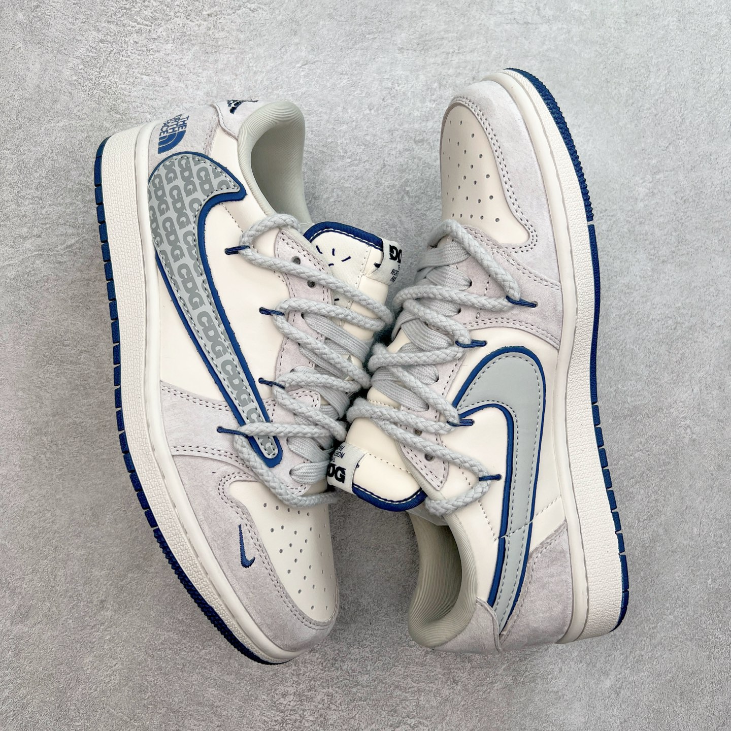 图片[3]-TS x Air Jordan AJ1 Low 倒钩低帮联名定制配色 XX3318-515 原厂内置气垫魔块 A模大底 头层小牛皮 鞋舌AJ原厂专用牛津布+AJ专用反口珍珠布+原厂无杂质高弹内里海棉+特殊封边弹力鞋带 实拍调校N版已经零色差零失真 百分百还原实物色彩所见即所得 不存在货不对板色差等低级问题 选购参考实物拍摄 不混卖不参货 只用心做好货严格选品 承诺混一赔十 尺码：36 36.5 37.5 38 38.5 39 40 40.5 41 42 42.5 43 44 44.5 45-选品中心