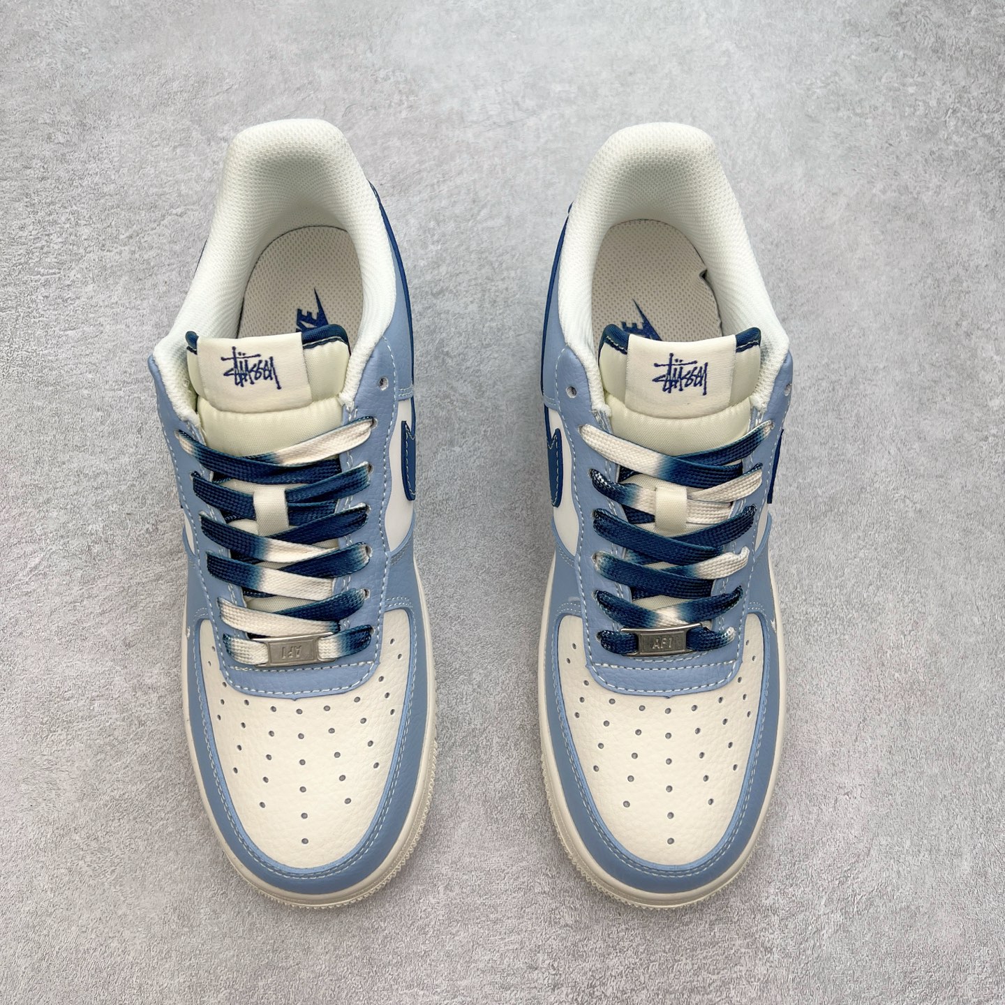 图片[2]-NK Air Force 1´07 Low 空军一号低帮百搭休闲运动板鞋 XS1958-516 柔软、弹性十足的缓震性能和出色的中底设计 横跨复古与现代的外型结合 造就出风靡全球 三十多年的Force 1 直到今天还深受青睐 实拍调校N版已经零色差零失真 百分百还原实物色彩所见即所得 不存在货不对板色差等低级问题 选购参考实物拍摄 不混卖不参货 只用心做好货严格选品 承诺混一赔十 尺码：36 36.5 37.5 38 38.5 39 40 40.5 41 42 42.5 43 44 44.5 45-选品中心