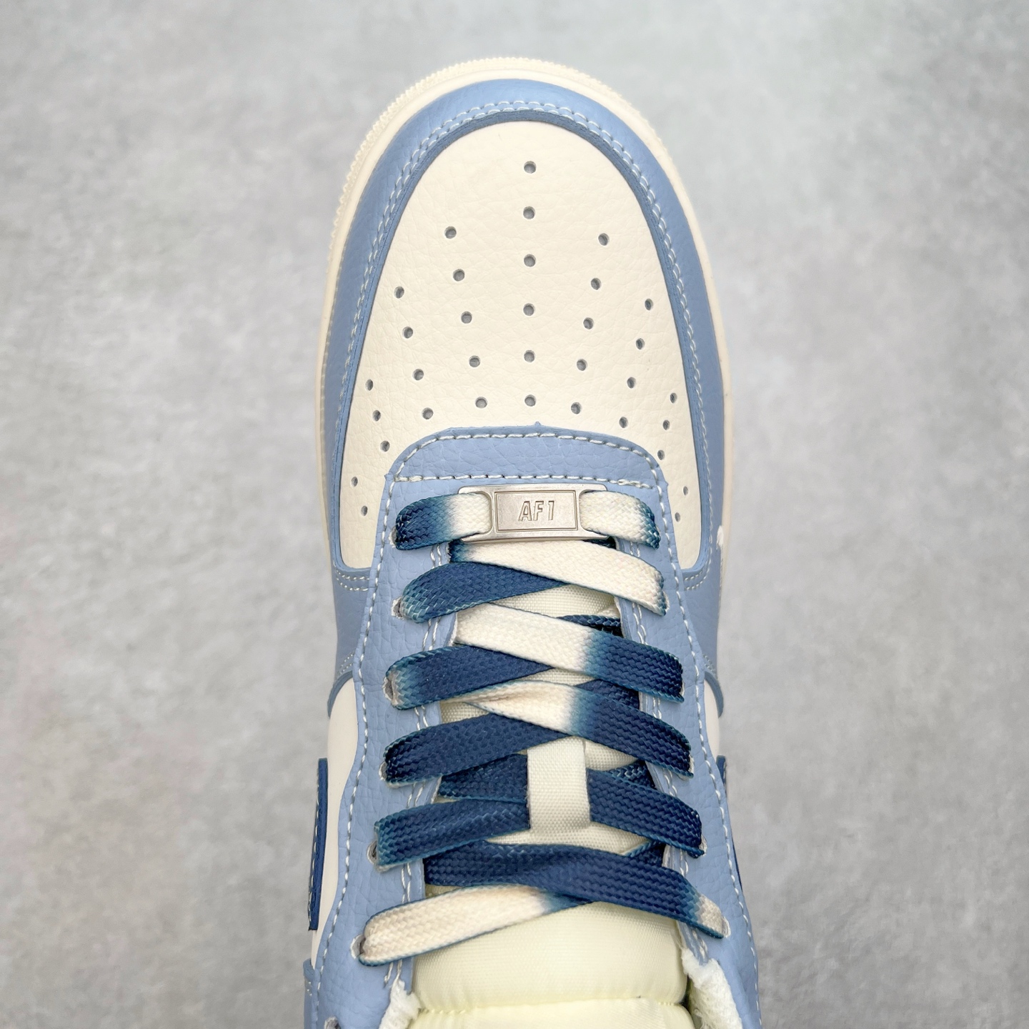 图片[4]-NK Air Force 1´07 Low 空军一号低帮百搭休闲运动板鞋 XS1958-516 柔软、弹性十足的缓震性能和出色的中底设计 横跨复古与现代的外型结合 造就出风靡全球 三十多年的Force 1 直到今天还深受青睐 实拍调校N版已经零色差零失真 百分百还原实物色彩所见即所得 不存在货不对板色差等低级问题 选购参考实物拍摄 不混卖不参货 只用心做好货严格选品 承诺混一赔十 尺码：36 36.5 37.5 38 38.5 39 40 40.5 41 42 42.5 43 44 44.5 45-选品中心