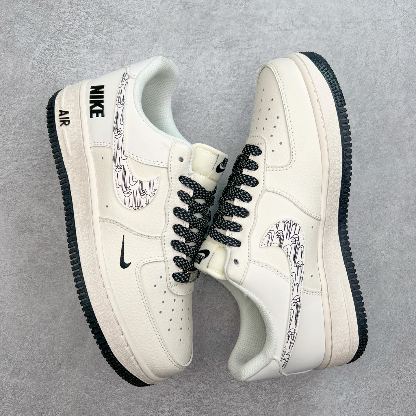 图片[3]-NK Air Force 1´07 Low 空军一号低帮百搭休闲运动板鞋 HH7518-046 柔软、弹性十足的缓震性能和出色的中底设计 横跨复古与现代的外型结合 造就出风靡全球 三十多年的Force 1 直到今天还深受青睐 实拍调校N版已经零色差零失真 百分百还原实物色彩所见即所得 不存在货不对板色差等低级问题 选购参考实物拍摄 不混卖不参货 只用心做好货严格选品 承诺混一赔十 尺码：36 36.5 37.5 38 38.5 39 40 40.5 41 42 42.5 43 44 44.5 45-选品中心