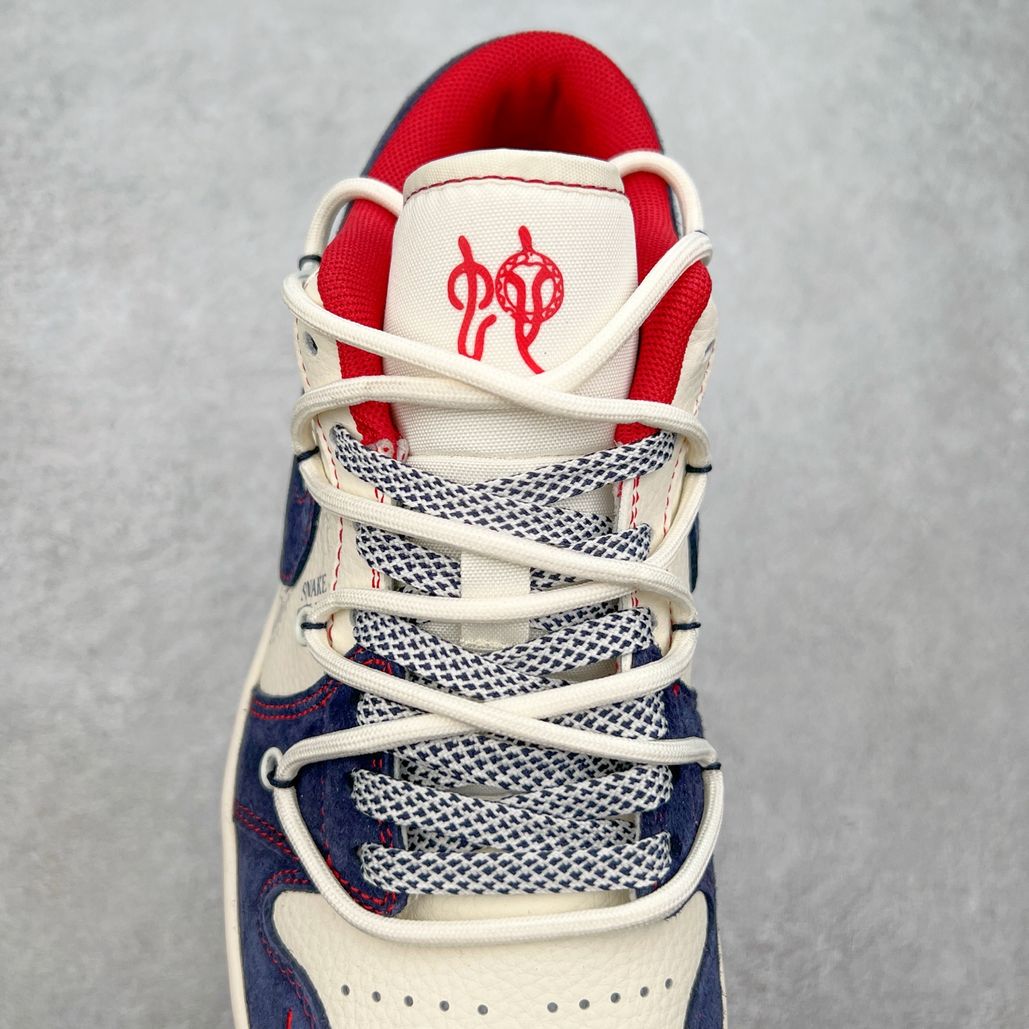 图片[5]-TS x Air Jordan AJ1 Low 倒钩低帮联名定制配色 SJ9950-051 原厂内置气垫魔块 A模大底 头层小牛皮 鞋舌AJ原厂专用牛津布+AJ专用反口珍珠布+原厂无杂质高弹内里海棉+特殊封边弹力鞋带 实拍调校N版已经零色差零失真 百分百还原实物色彩所见即所得 不存在货不对板色差等低级问题 选购参考实物拍摄 不混卖不参货 只用心做好货严格选品 承诺混一赔十 尺码：36 36.5 37.5 38 38.5 39 40 40.5 41 42 42.5 43 44 44.5 45-选品中心