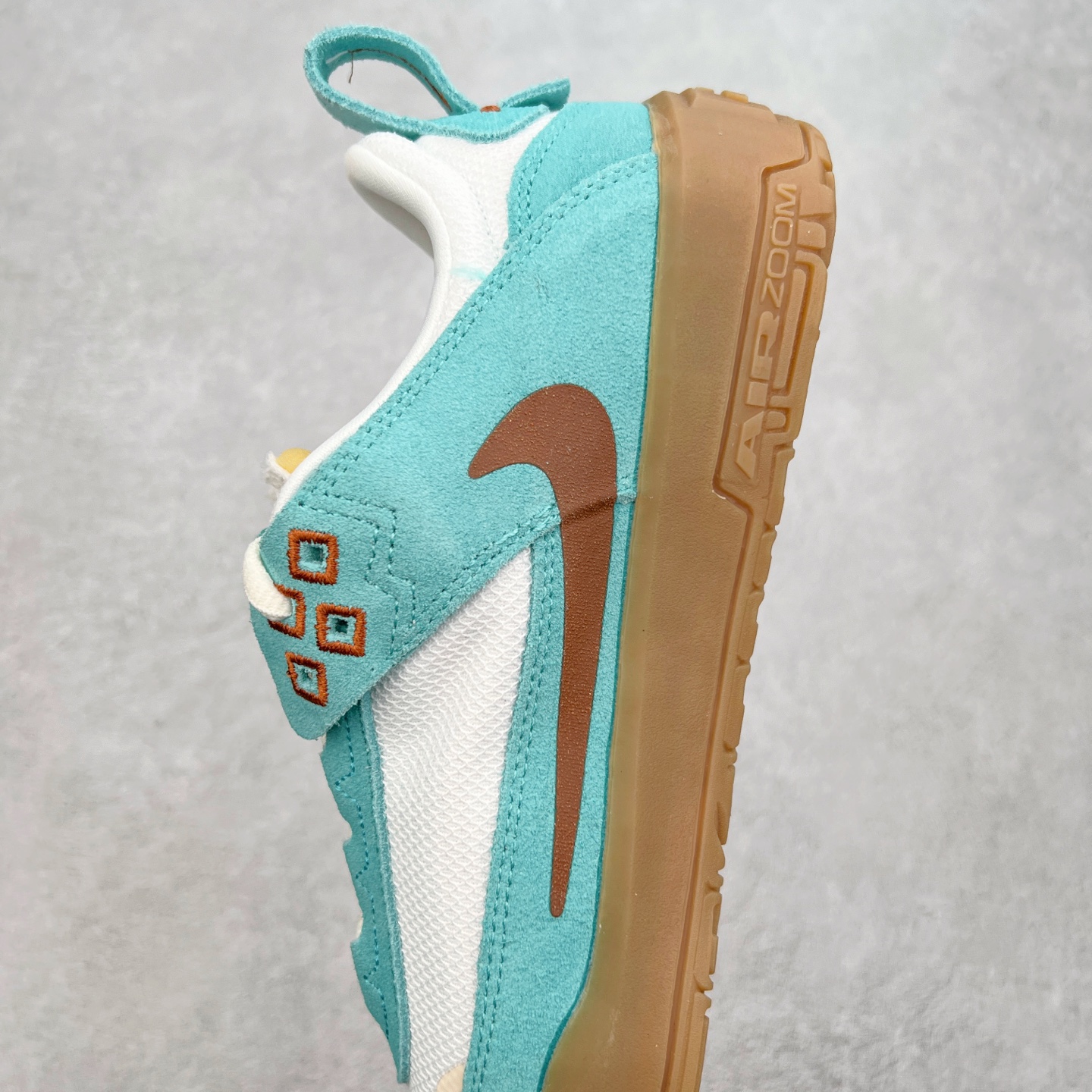 图片[7]-NK SB Day One 低帮休闲板鞋 FN4210-301 鞋款搭载Air Zoom缓震气垫，采用包边结构工艺轻盈柔韧，缔造非凡触板感。织物材料，舒适出众 翻毛皮覆面经久耐穿，塑就挚爱踢板体验。尺码：35.5 36 36.5 37.5 38 38.5 39 40 40.5 41 42 42.5 43 44 44.5 45-选品中心