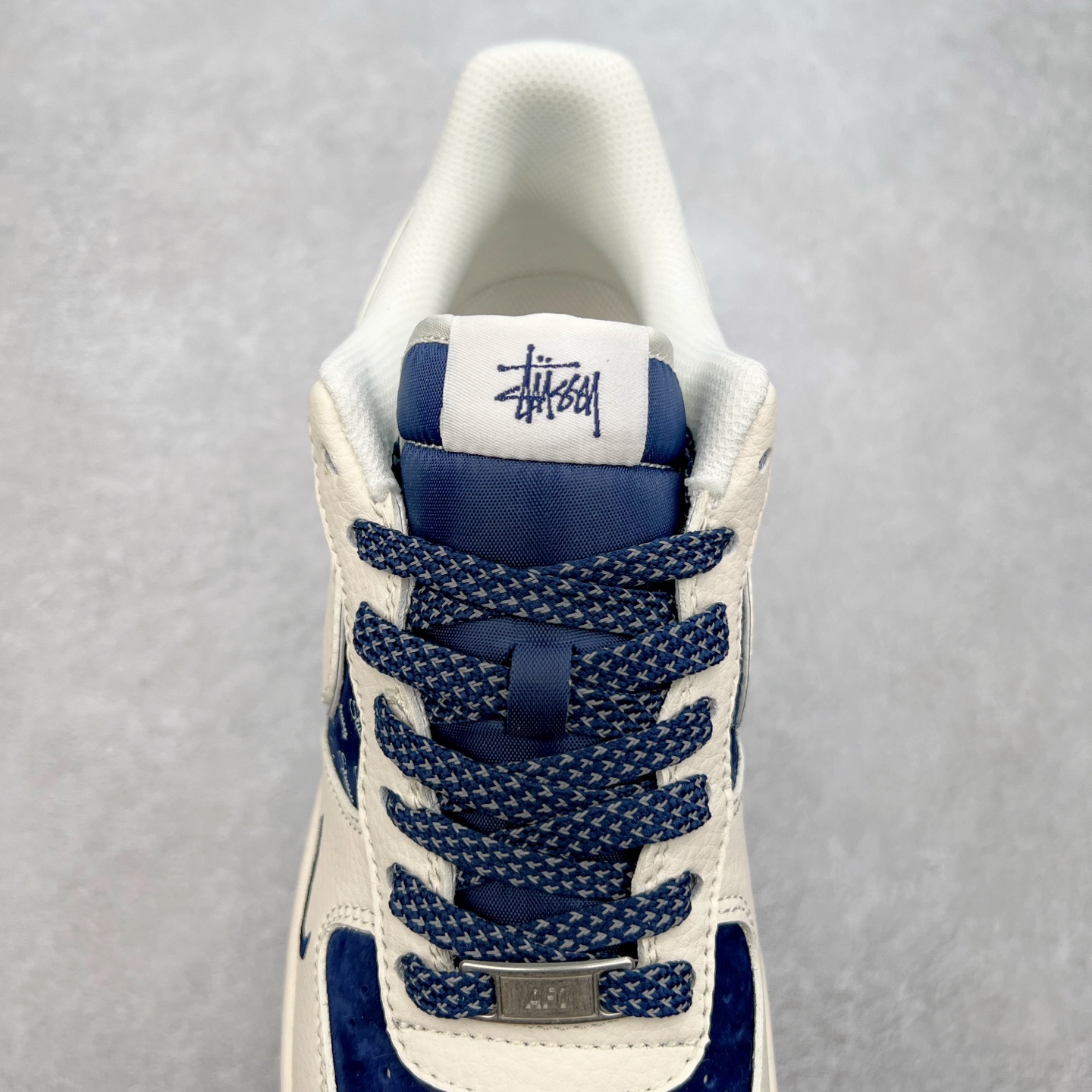 图片[5]-NK Air Force 1´07 Low 空军一号低帮百搭休闲运动板鞋 XZ6188-728 柔软、弹性十足的缓震性能和出色的中底设计 横跨复古与现代的外型结合 造就出风靡全球 三十多年的Force 1 直到今天还深受青睐 实拍调校N版已经零色差零失真 百分百还原实物色彩所见即所得 不存在货不对板色差等低级问题 选购参考实物拍摄 不混卖不参货 只用心做好货严格选品 承诺混一赔十 尺码：36 36.5 37.5 38 38.5 39 40 40.5 41 42 42.5 43 44 44.5 45-选品中心