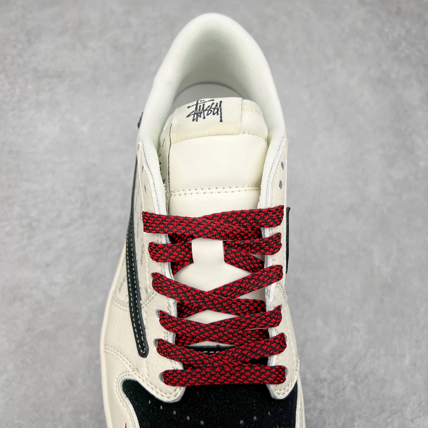 图片[5]-TS x Air Jordan AJ1 Low 倒钩低帮联名定制配色 XS6089-511 原厂内置气垫魔块 A模大底 头层小牛皮 鞋舌AJ原厂专用牛津布+AJ专用反口珍珠布+原厂无杂质高弹内里海棉+特殊封边弹力鞋带 实拍调校N版已经零色差零失真 百分百还原实物色彩所见即所得 不存在货不对板色差等低级问题 选购参考实物拍摄 不混卖不参货 只用心做好货严格选品 承诺混一赔十 尺码：36 36.5 37.5 38 38.5 39 40 40.5 41 42 42.5 43 44 44.5 45-选品中心