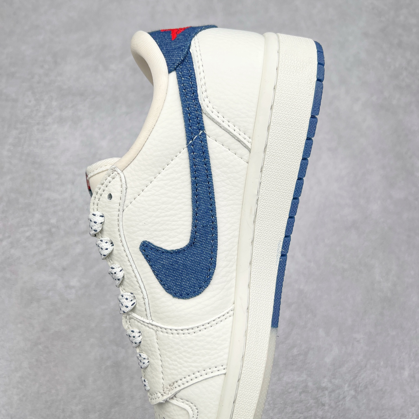 图片[7]-TS x Air Jordan AJ1 Low 倒钩低帮联名定制配色 JH6088-608 原厂内置气垫魔块 A模大底 头层小牛皮 鞋舌AJ原厂专用牛津布+AJ专用反口珍珠布+原厂无杂质高弹内里海棉+特殊封边弹力鞋带 实拍调校N版已经零色差零失真 百分百还原实物色彩所见即所得 不存在货不对板色差等低级问题 选购参考实物拍摄 不混卖不参货 只用心做好货严格选品 承诺混一赔十 尺码：36 36.5 37.5 38 38.5 39 40 40.5 41 42 42.5 43 44 44.5 45-选品中心