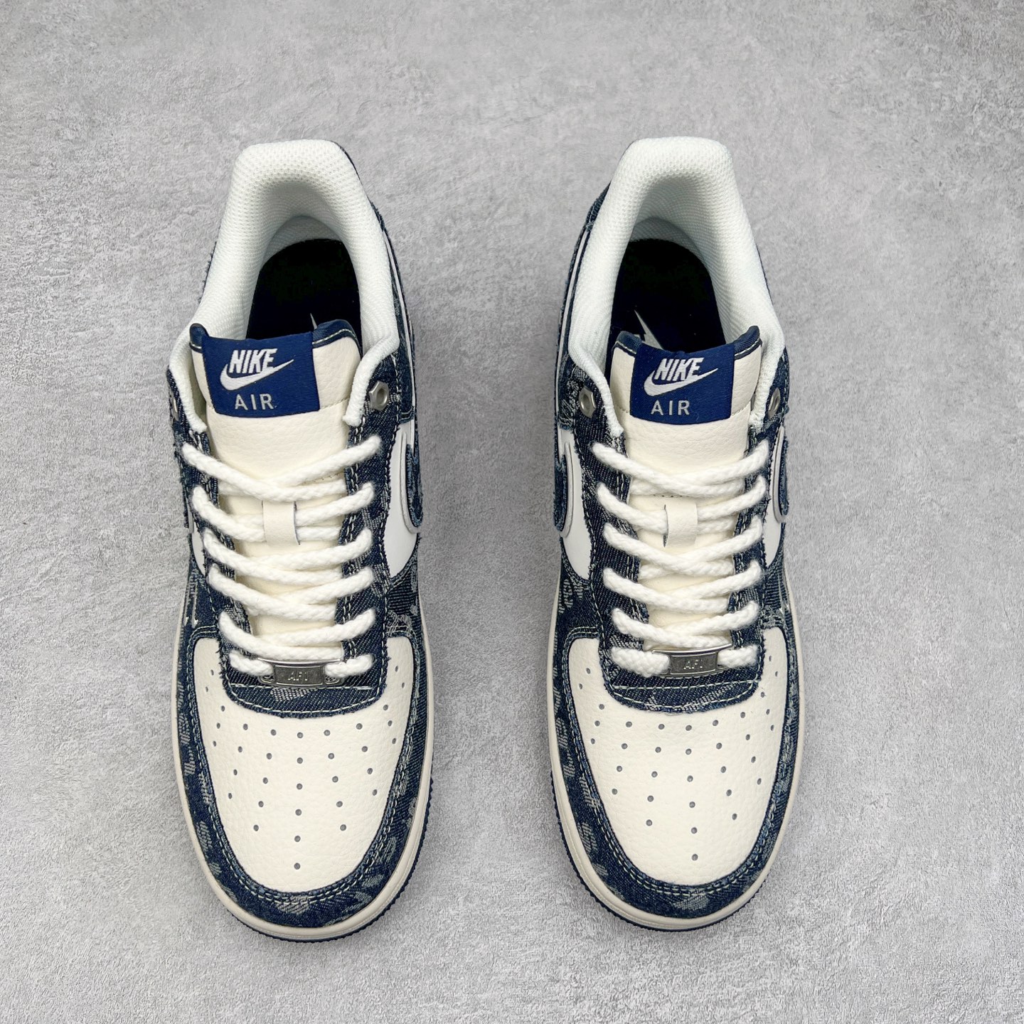 图片[2]-NK Air Force 1´07 Low 空军一号低帮百搭休闲运动板鞋 SJ6698-002 柔软、弹性十足的缓震性能和出色的中底设计 横跨复古与现代的外型结合 造就出风靡全球 三十多年的Force 1 直到今天还深受青睐 实拍调校N版已经零色差零失真 百分百还原实物色彩所见即所得 不存在货不对板色差等低级问题 选购参考实物拍摄 不混卖不参货 只用心做好货严格选品 承诺混一赔十 尺码：36 36.5 37.5 38 38.5 39 40 40.5 41 42 42.5 43 44 44.5 45-选品中心