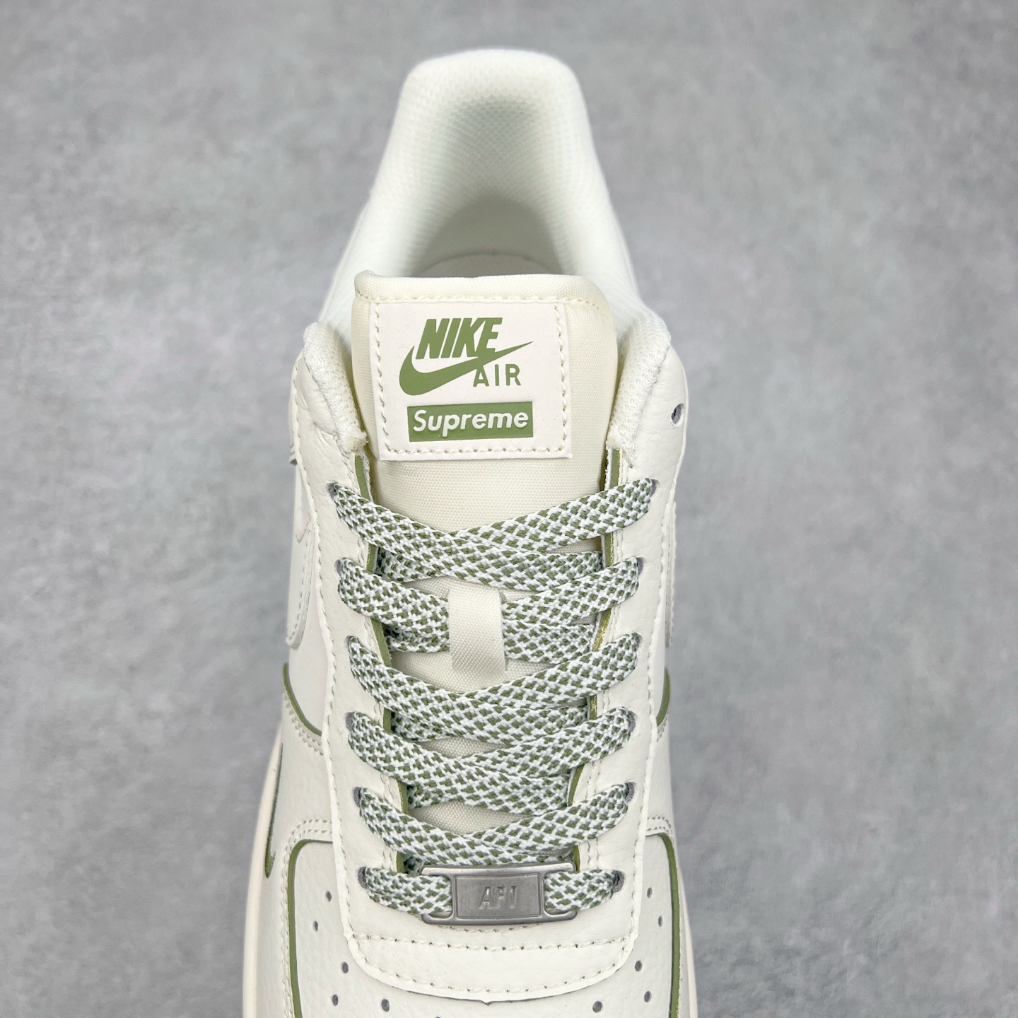 图片[5]-NK Air Force 1´07 Low 空军一号低帮百搭休闲运动板鞋 XZ1996-527 柔软、弹性十足的缓震性能和出色的中底设计 横跨复古与现代的外型结合 造就出风靡全球 三十多年的Force 1 直到今天还深受青睐 实拍调校N版已经零色差零失真 百分百还原实物色彩所见即所得 不存在货不对板色差等低级问题 选购参考实物拍摄 不混卖不参货 只用心做好货严格选品 承诺混一赔十 尺码：36 36.5 37.5 38 38.5 39 40 40.5 41 42 42.5 43 44 44.5 45-选品中心