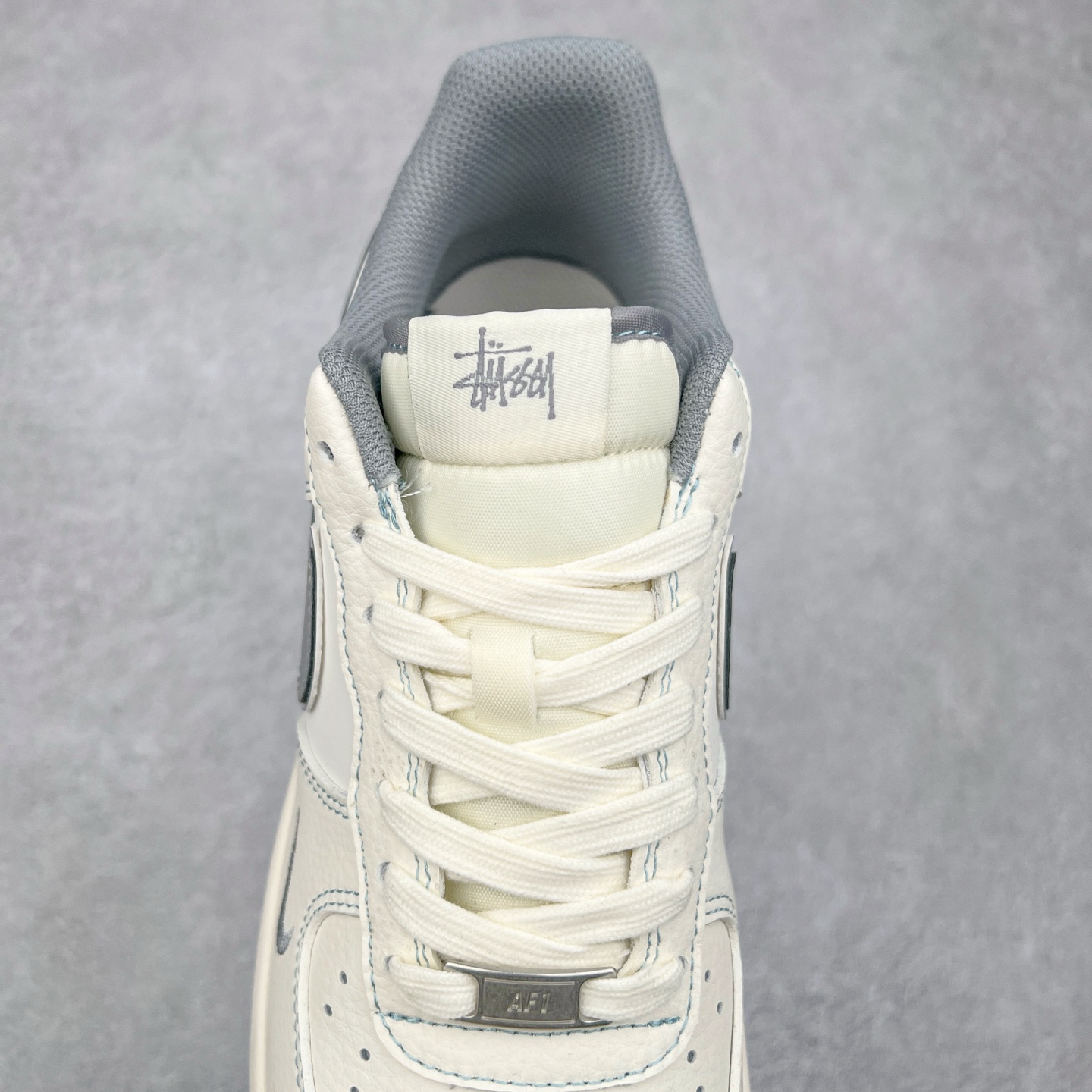 图片[5]-NK Air Force 1´07 Low 空军一号低帮百搭休闲运动板鞋 XS1958-517 柔软、弹性十足的缓震性能和出色的中底设计 横跨复古与现代的外型结合 造就出风靡全球 三十多年的Force 1 直到今天还深受青睐 实拍调校N版已经零色差零失真 百分百还原实物色彩所见即所得 不存在货不对板色差等低级问题 选购参考实物拍摄 不混卖不参货 只用心做好货严格选品 承诺混一赔十 尺码：36 36.5 37.5 38 38.5 39 40 40.5 41 42 42.5 43 44 44.5 45-选品中心