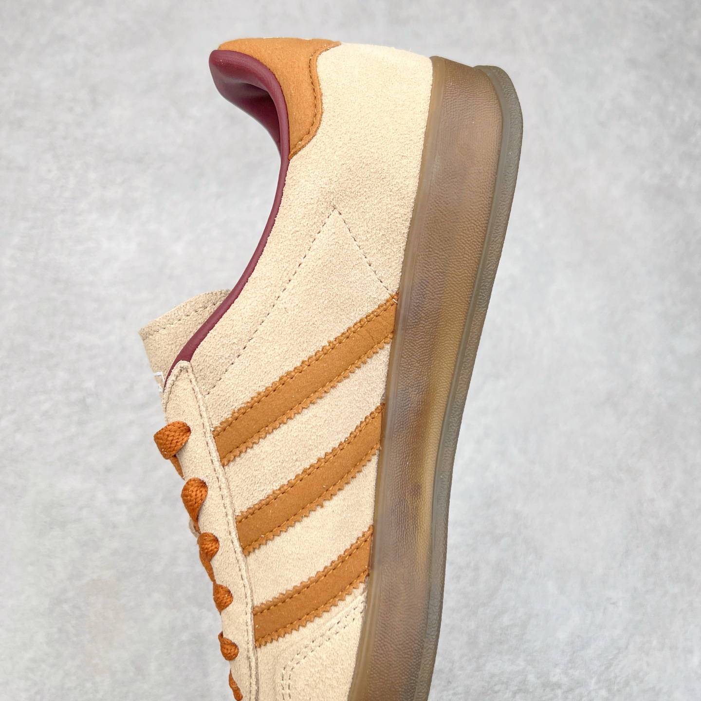 图片[7]-AD Gazelle Indoor Trainers 羚羊内训系列低帮复古百搭休闲运动德训风板鞋 JH5412 90年代经典的复刻版！自60年代以足球训练鞋面世以来,Gazelle就以其经典设计席卷全球。1991年版本的复刻,再造经典Gazelle。采用皮革打造,搭配浊色细节,让这款经典更加简约。尺码：36 36⅔ 37⅓ 38 38⅔ 39⅓ 40 40⅔ 41⅓ 42 42⅔ 43⅓ 44⅓ 44⅔ 45-选品中心