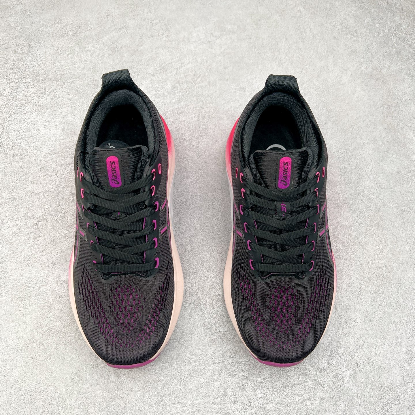 图片[2]-Asics Gel-Kayano 31 亚瑟士卡亚诺31代低帮专业有氧超轻量休闲运动全能慢跑鞋全球知名运动品牌ASICS正式推出新款GEL-KAYANO 31跑鞋，旨在通过全新稳定结构以提升产品可适性，满足跑者的足部稳定需求，让每一位跑者从起跑到结束都能够感受到焕然一新的稳定性与舒适性，从而帮助更多人找到身心平衡，获得自在舒适的健康生活方式。秉持着ASICS亚瑟士的设计哲学，全新一代GEL-KAYANO 31应运而生。为进一步升级产品的稳定性，GEL-KAYANO 31采用了全新4D引导系统，通过内侧稳定装置提升可适性，满足足部稳定需求，帮助足弓迅速返回到平衡位置。作为基于生物力学研究打造的全新稳定结构，4D引导系统不仅提升了跑鞋对双脚的支撑性，它还将人体不同的运动状态纳入设计考量，帮助跑者在多种跑动强度下获得充足的稳定性和理想的舒适度。尺码：36 37 37.5 38 39.5 40 40.5 41.5 42 42.5 43.5 44 44.5 45-选品中心