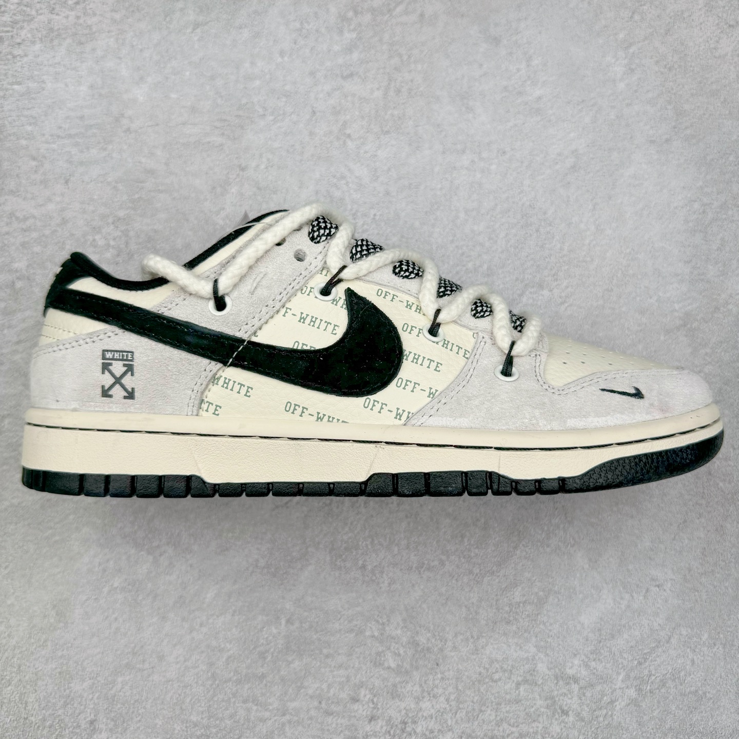 NK Dunk Low 定制配色 YX5066-225 大厂出品 极力推荐 原装头层材料 独家版型蒸餾加工帶來的是更好的视觉和脚感体验大厂纯原品质出货 清洁度 电绣工艺 皮料切割干净无任何毛边 细节完美 实拍调校N版已经零色差零失真 百分百还原实物色彩所见即所得 不存在货不对板色差等低级问题 选购参考实物拍摄 不混卖不参货 只用心做好货严格选品 承诺混一赔十 尺码：36 36.5 37.5 38 38.5 39 40 40.5 41 42 42.5 43 44 44.5 45-选品中心