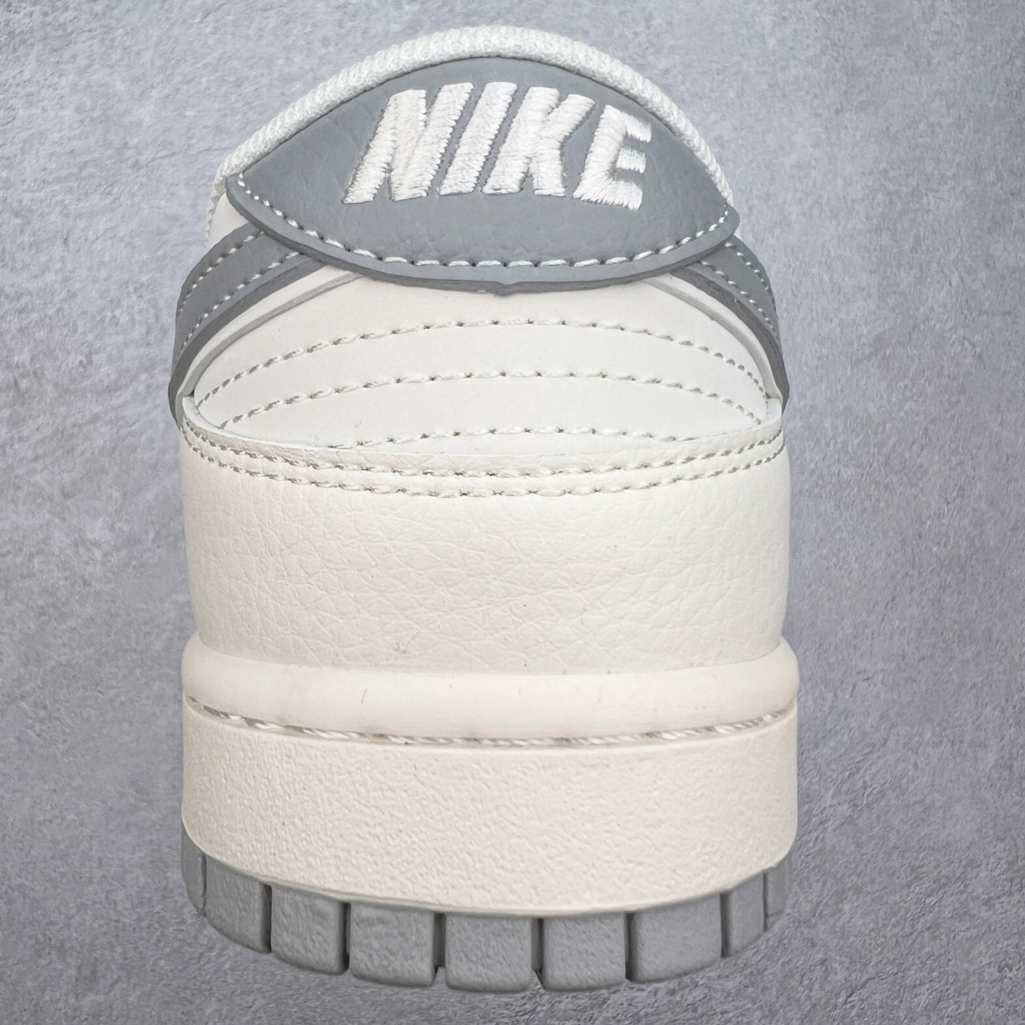 图片[8]-NK Dunk Low 定制配色 XS6188-508 大厂出品 极力推荐 原装头层材料 独家版型蒸餾加工帶來的是更好的视觉和脚感体验大厂纯原品质出货 清洁度 电绣工艺 皮料切割干净无任何毛边 细节完美 实拍调校N版已经零色差零失真 百分百还原实物色彩所见即所得 不存在货不对板色差等低级问题 选购参考实物拍摄 不混卖不参货 只用心做好货严格选品 承诺混一赔十 尺码：36 36.5 37.5 38 38.5 39 40 40.5 41 42 42.5 43 44 44.5 45-选品中心