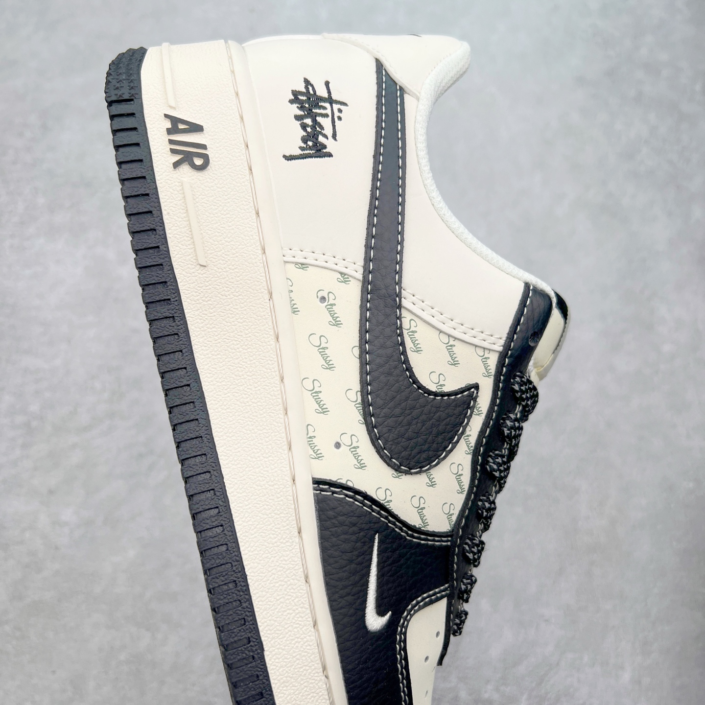 图片[6]-NK Air Force 1´07 Low 空军一号低帮百搭休闲运动板鞋 HH7518-045 柔软、弹性十足的缓震性能和出色的中底设计 横跨复古与现代的外型结合 造就出风靡全球 三十多年的Force 1 直到今天还深受青睐 实拍调校N版已经零色差零失真 百分百还原实物色彩所见即所得 不存在货不对板色差等低级问题 选购参考实物拍摄 不混卖不参货 只用心做好货严格选品 承诺混一赔十 尺码：36 36.5 37.5 38 38.5 39 40 40.5 41 42 42.5 43 44 44.5 45-选品中心