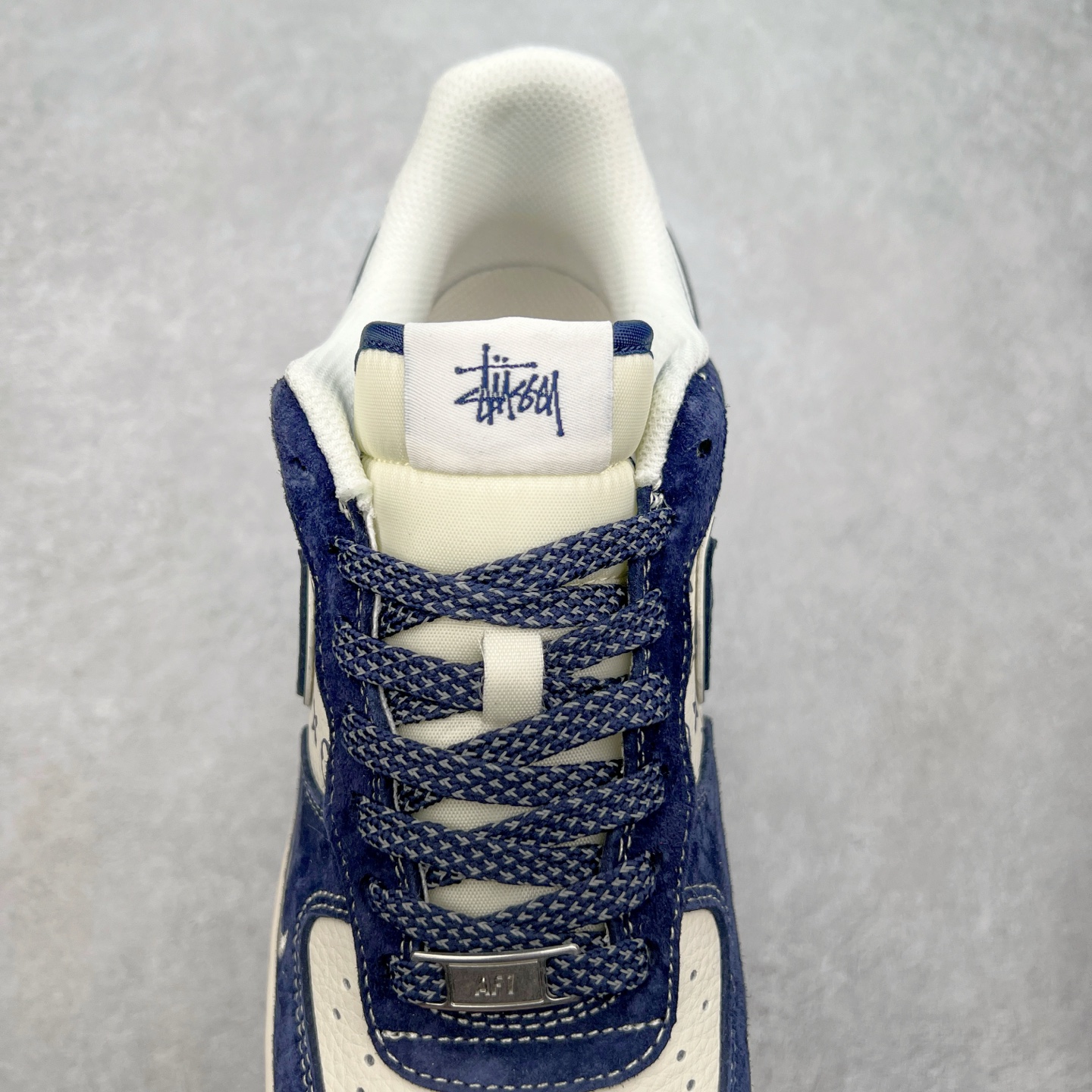 图片[5]-NK Air Force 1´07 Low 空军一号低帮百搭休闲运动板鞋 XZ6188-350 柔软、弹性十足的缓震性能和出色的中底设计 横跨复古与现代的外型结合 造就出风靡全球 三十多年的Force 1 直到今天还深受青睐 实拍调校N版已经零色差零失真 百分百还原实物色彩所见即所得 不存在货不对板色差等低级问题 选购参考实物拍摄 不混卖不参货 只用心做好货严格选品 承诺混一赔十 尺码：36 36.5 37.5 38 38.5 39 40 40.5 41 42 42.5 43 44 44.5 45-选品中心