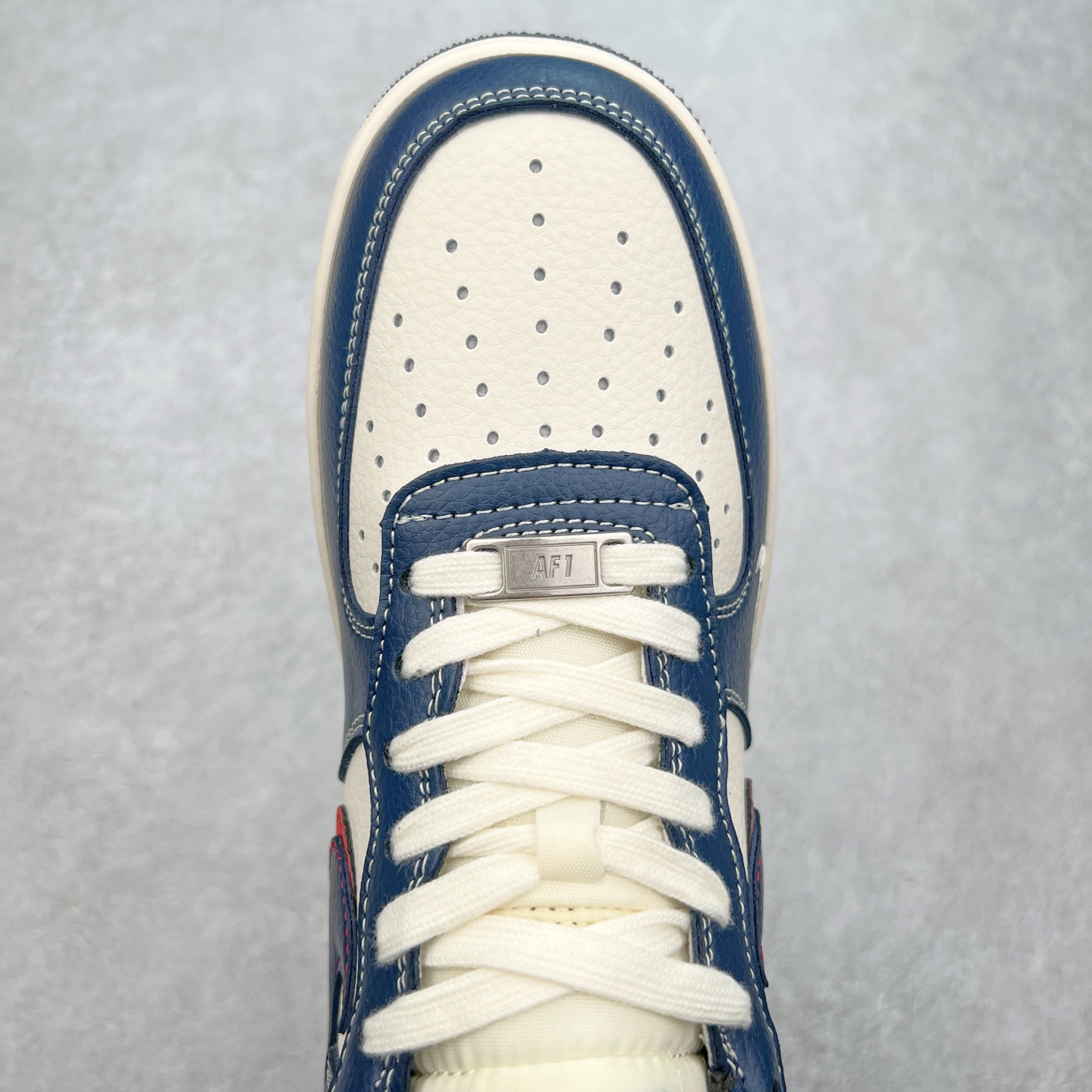 图片[4]-NK Air Force 1´07 Low 空军一号低帮百搭休闲运动板鞋 XS1958-521 柔软、弹性十足的缓震性能和出色的中底设计 横跨复古与现代的外型结合 造就出风靡全球 三十多年的Force 1 直到今天还深受青睐 实拍调校N版已经零色差零失真 百分百还原实物色彩所见即所得 不存在货不对板色差等低级问题 选购参考实物拍摄 不混卖不参货 只用心做好货严格选品 承诺混一赔十 尺码：36 36.5 37.5 38 38.5 39 40 40.5 41 42 42.5 43 44 44.5 45-选品中心