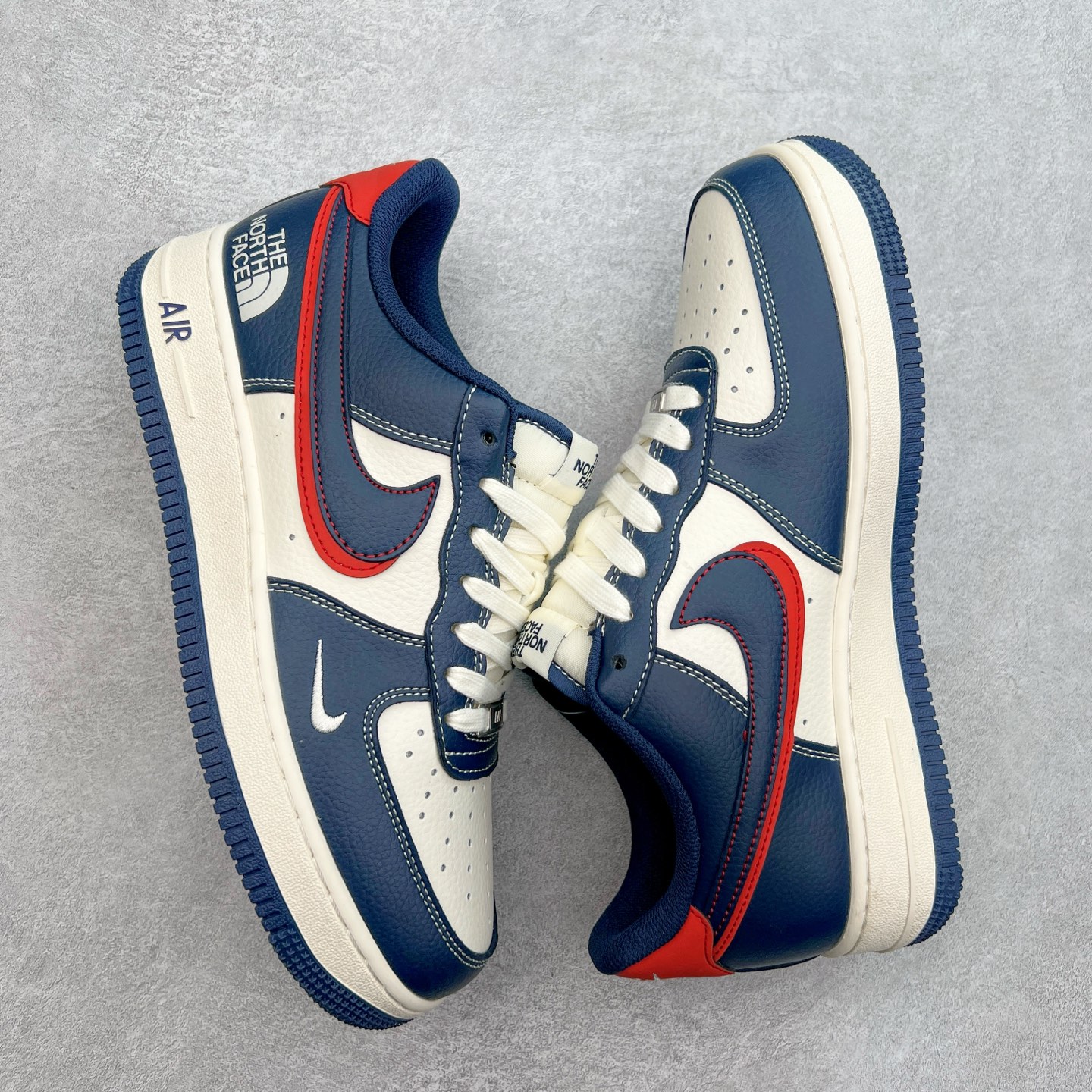 图片[3]-NK Air Force 1´07 Low 空军一号低帮百搭休闲运动板鞋 XS1958-521 柔软、弹性十足的缓震性能和出色的中底设计 横跨复古与现代的外型结合 造就出风靡全球 三十多年的Force 1 直到今天还深受青睐 实拍调校N版已经零色差零失真 百分百还原实物色彩所见即所得 不存在货不对板色差等低级问题 选购参考实物拍摄 不混卖不参货 只用心做好货严格选品 承诺混一赔十 尺码：36 36.5 37.5 38 38.5 39 40 40.5 41 42 42.5 43 44 44.5 45-选品中心