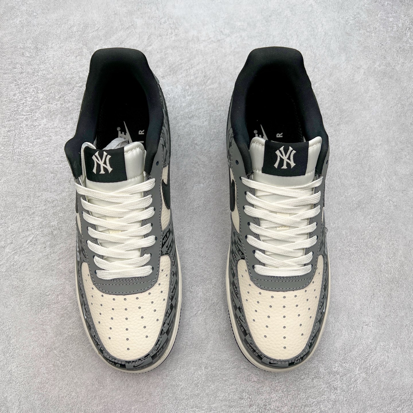 图片[2]-NK Air Force 1´07 Low 空军一号低帮百搭休闲运动板鞋 DF0188-038 柔软、弹性十足的缓震性能和出色的中底设计 横跨复古与现代的外型结合 造就出风靡全球 三十多年的Force 1 直到今天还深受青睐 实拍调校N版已经零色差零失真 百分百还原实物色彩所见即所得 不存在货不对板色差等低级问题 选购参考实物拍摄 不混卖不参货 只用心做好货严格选品 承诺混一赔十 尺码：36 36.5 37.5 38 38.5 39 40 40.5 41 42 42.5 43 44 44.5 45-选品中心