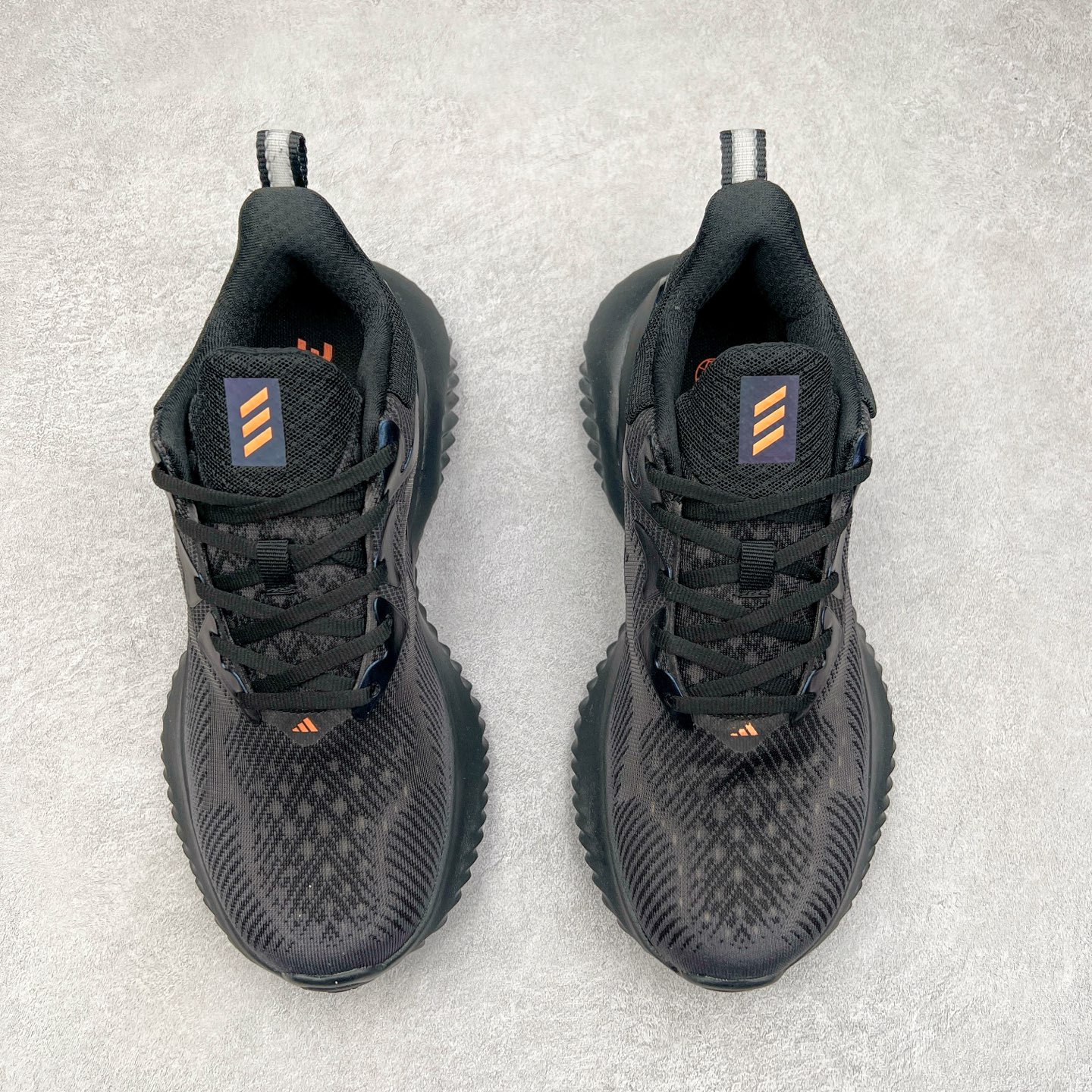 图片[2]-AD AlphaBounce HPC AMS 3M反光 阿尔法三代Bouncetm中底与Forged Mesh 热融合多层绒布的结合 外加马牌大底 原盒市售最高版本 附带官方防水袋 尺码：36 36.5 37.5 38 38.5 39 40 40.5 41 42 42.5 43 44 45-选品中心