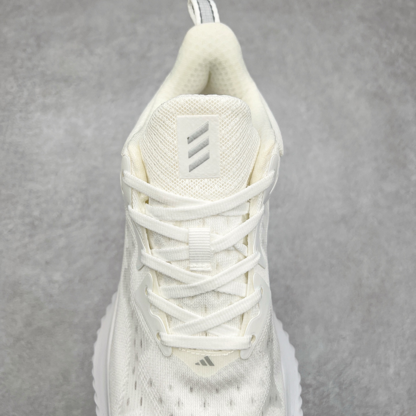 图片[5]-AD AlphaBounce HPC AMS 3M反光 阿尔法三代Bouncetm中底与Forged Mesh 热融合多层绒布的结合 外加马牌大底 原盒市售最高版本 附带官方防水袋 尺码：36 36.5 37.5 38 38.5 39 40 40.5 41 42 42.5 43 44 45-选品中心