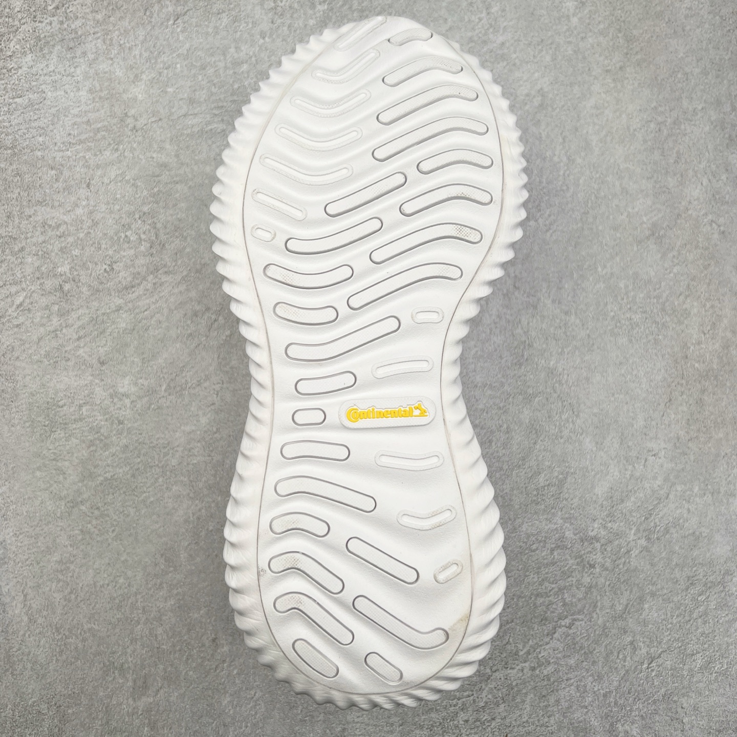 图片[9]-AD AlphaBounce HPC AMS 3M反光 阿尔法三代Bouncetm中底与Forged Mesh 热融合多层绒布的结合 外加马牌大底 原盒市售最高版本 附带官方防水袋 尺码：36 36.5 37.5 38 38.5 39 40 40.5 41 42 42.5 43 44 45-选品中心