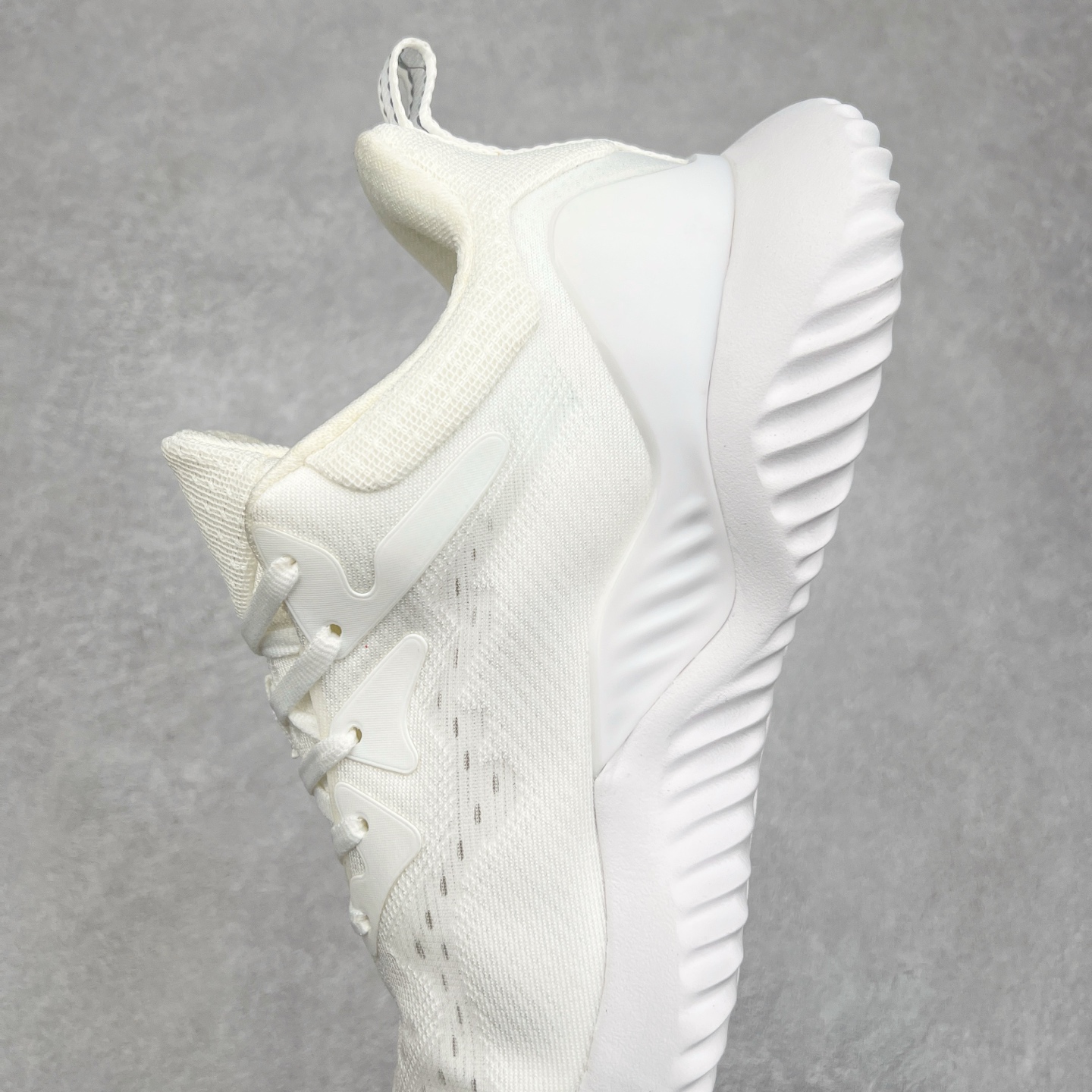 图片[7]-AD AlphaBounce HPC AMS 3M反光 阿尔法三代Bouncetm中底与Forged Mesh 热融合多层绒布的结合 外加马牌大底 原盒市售最高版本 附带官方防水袋 尺码：36 36.5 37.5 38 38.5 39 40 40.5 41 42 42.5 43 44 45-选品中心