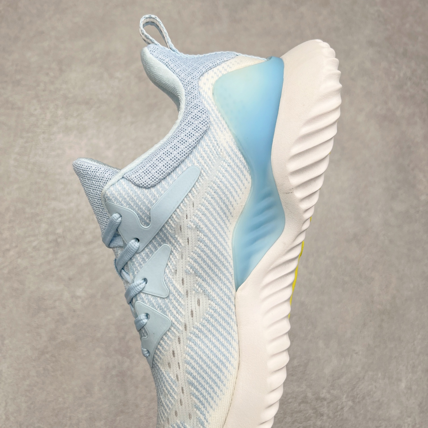 图片[7]-AD AlphaBounce HPC AMS 3M反光 阿尔法三代Bouncetm中底与Forged Mesh 热融合多层绒布的结合 外加马牌大底 原盒市售最高版本 附带官方防水袋 尺码：36 36.5 37.5 38 38.5 39 40 40.5 41 42 42.5 43 44 45-选品中心