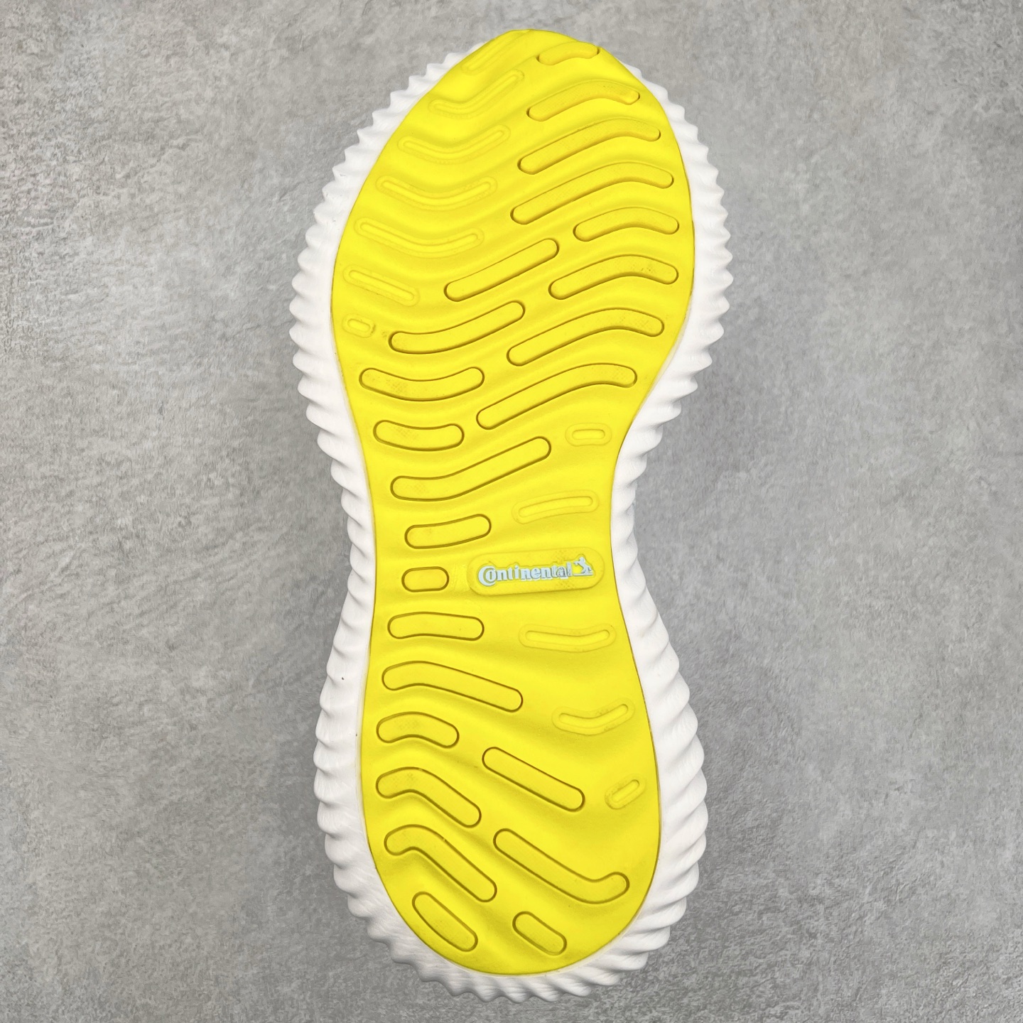 图片[9]-AD AlphaBounce HPC AMS 3M反光 阿尔法三代Bouncetm中底与Forged Mesh 热融合多层绒布的结合 外加马牌大底 原盒市售最高版本 附带官方防水袋 尺码：36 36.5 37.5 38 38.5 39 40 40.5 41 42 42.5 43 44 45-选品中心