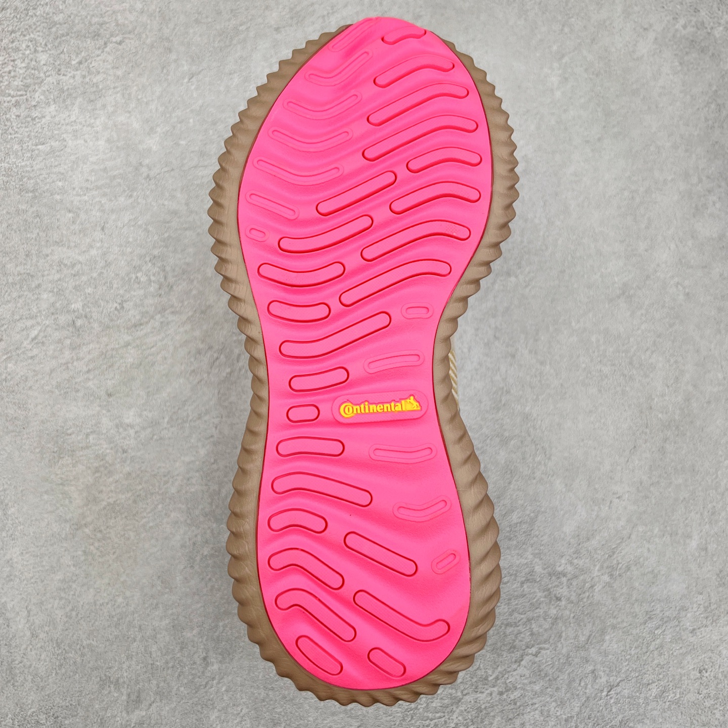 图片[9]-AD AlphaBounce HPC AMS 3M反光 阿尔法三代Bouncetm中底与Forged Mesh 热融合多层绒布的结合 外加马牌大底 原盒市售最高版本 附带官方防水袋 尺码：36 36.5 37.5 38 38.5 39 40 40.5 41 42 42.5 43 44 45-选品中心