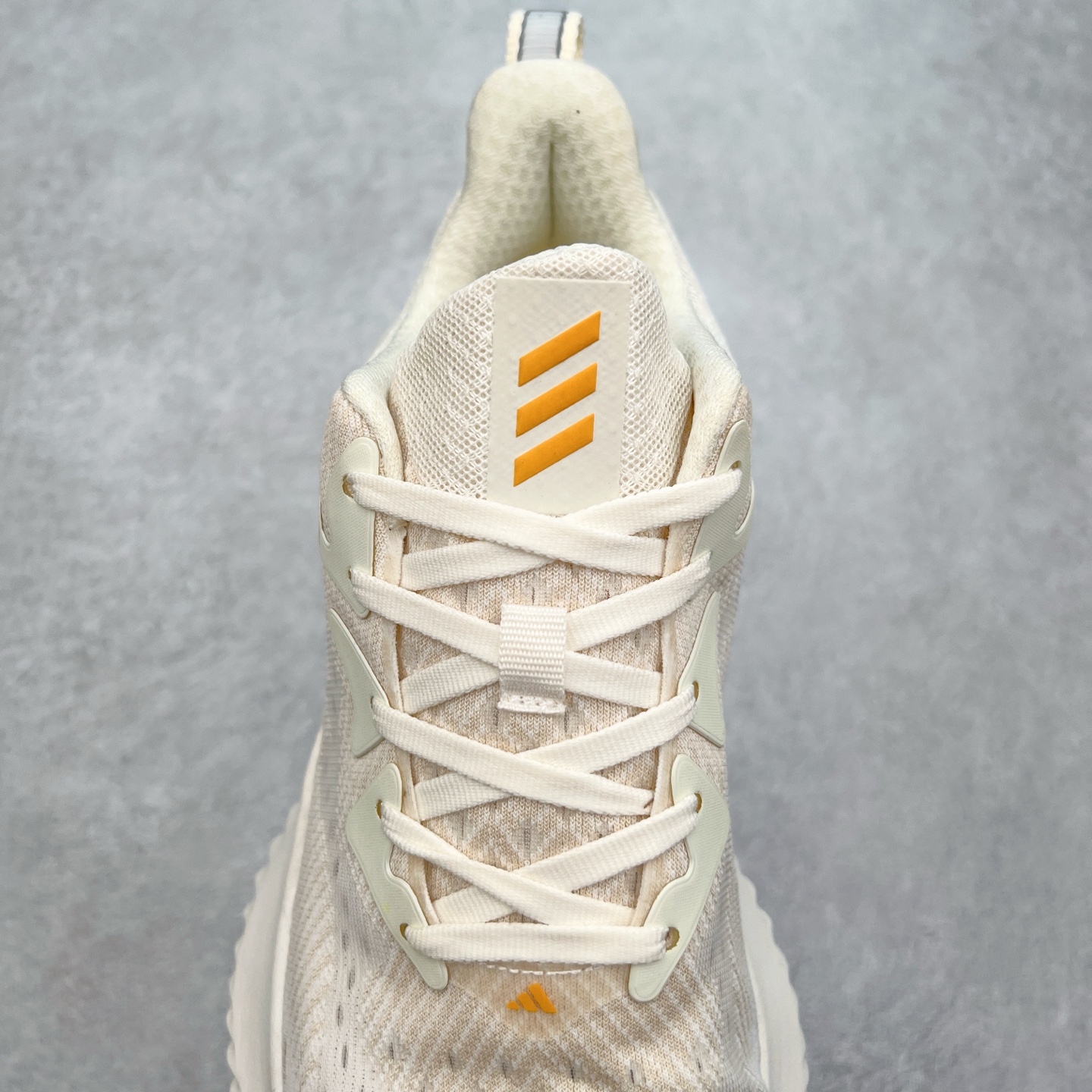 图片[5]-AD AlphaBounce HPC AMS 3M反光 阿尔法三代Bouncetm中底与Forged Mesh 热融合多层绒布的结合 外加马牌大底 原盒市售最高版本 附带官方防水袋 尺码：36 36.5 37.5 38 38.5 39 40 40.5 41 42 42.5 43 44 45-选品中心