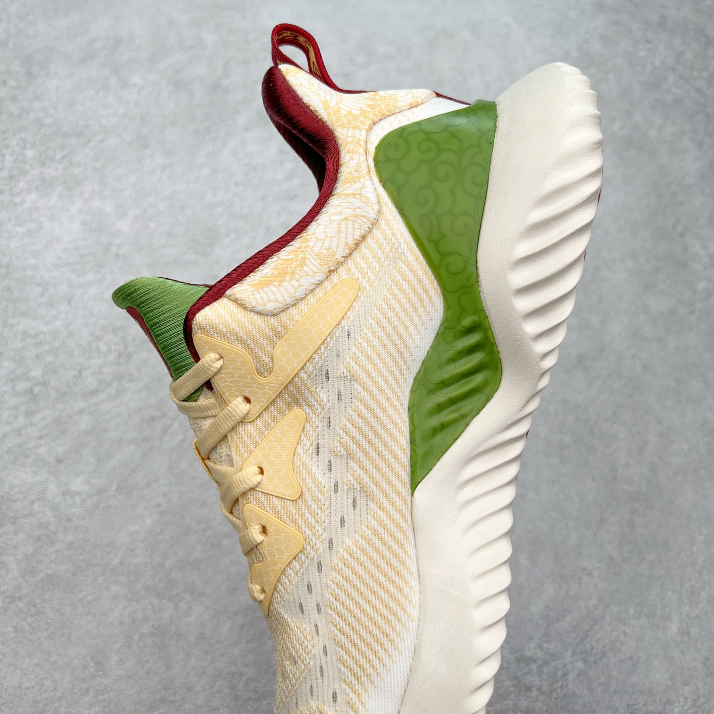 图片[7]-AD AlphaBounce HPC AMS 3M反光 阿尔法三代Bouncetm中底与Forged Mesh 热融合多层绒布的结合 外加马牌大底 原盒市售最高版本 附带官方防水袋 尺码：36 36.5 37.5 38 38.5 39 40 40.5 41 42 42.5 43 44 45-选品中心