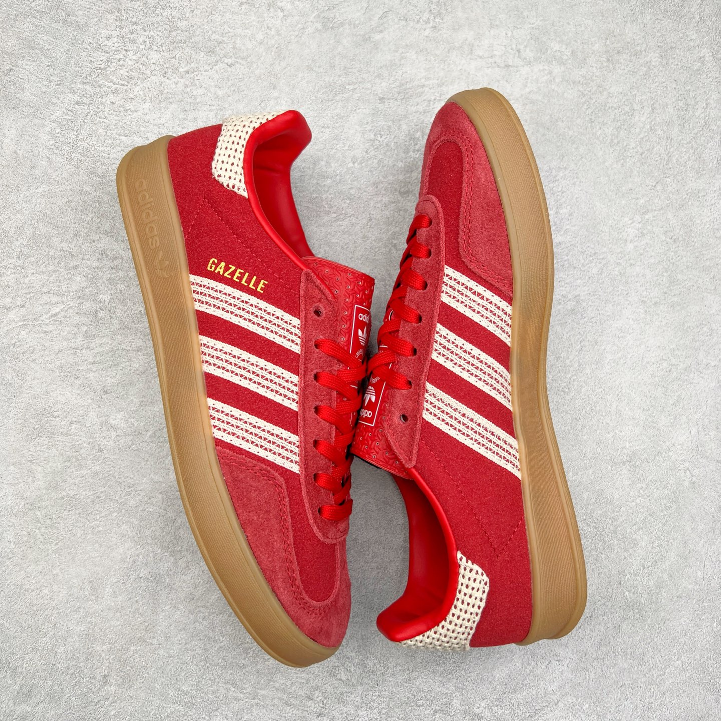 图片[3]-AD Gazelle Indoor Trainers 羚羊内训系列低帮复古百搭休闲运动德训风板鞋 JI2756 90年代经典的复刻版！自60年代以足球训练鞋面世以来,Gazelle就以其经典设计席卷全球。1991年版本的复刻,再造经典Gazelle。采用皮革打造,搭配浊色细节,让这款经典更加简约。尺码：36 36⅔ 37⅓ 38 38⅔ 39⅓ 40 40⅔ 41⅓ 42 42⅔ 43⅓ 44⅓ 44⅔ 45-选品中心