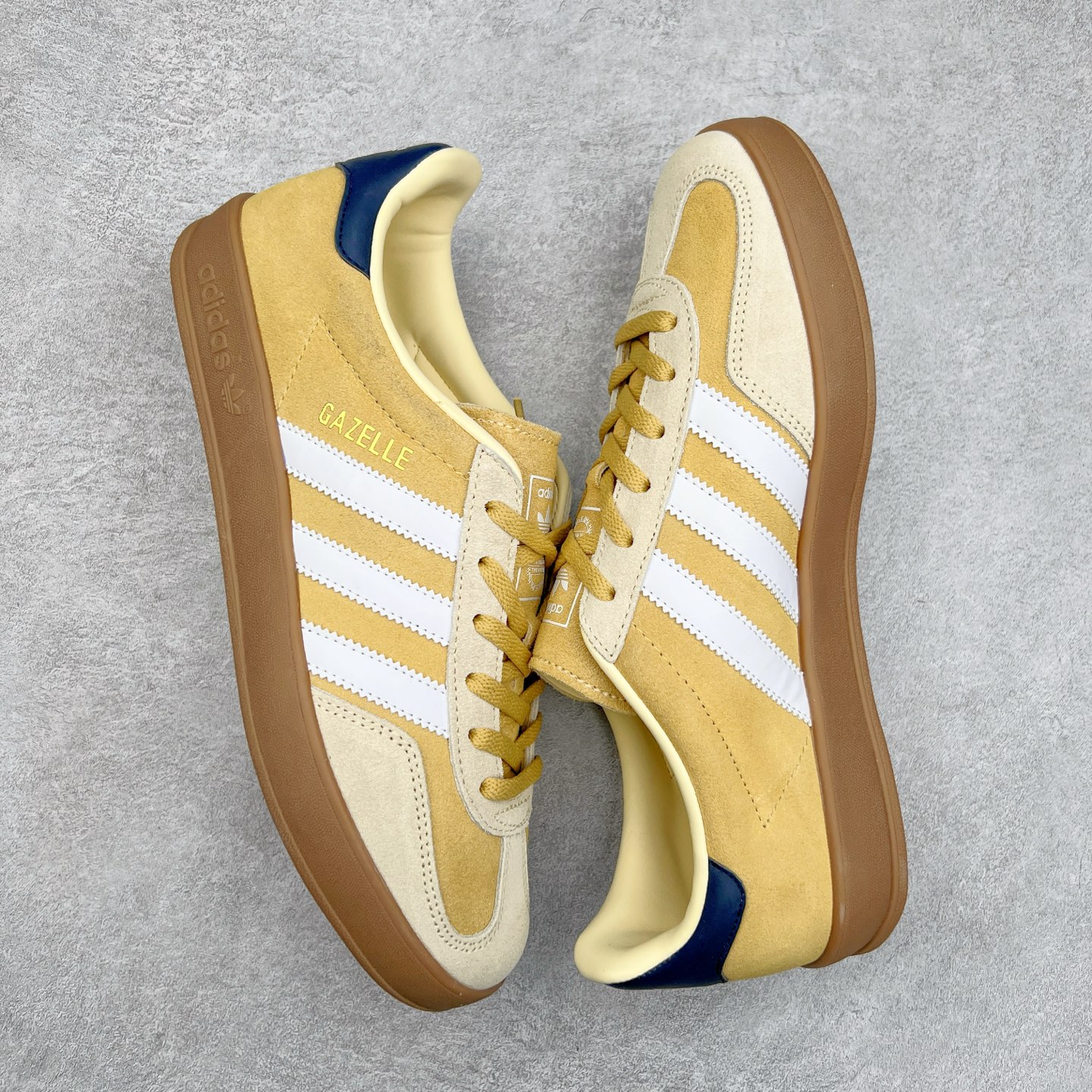 图片[3]-AD Gazelle Indoor Trainers 羚羊内训系列低帮复古百搭休闲运动德训风板鞋 JI3523 90年代经典的复刻版！自60年代以足球训练鞋面世以来,Gazelle就以其经典设计席卷全球。1991年版本的复刻,再造经典Gazelle。采用皮革打造,搭配浊色细节,让这款经典更加简约。尺码：36 36⅔ 37⅓ 38 38⅔ 39⅓ 40 40⅔ 41⅓ 42 42⅔ 43⅓ 44⅓ 44⅔ 45-选品中心