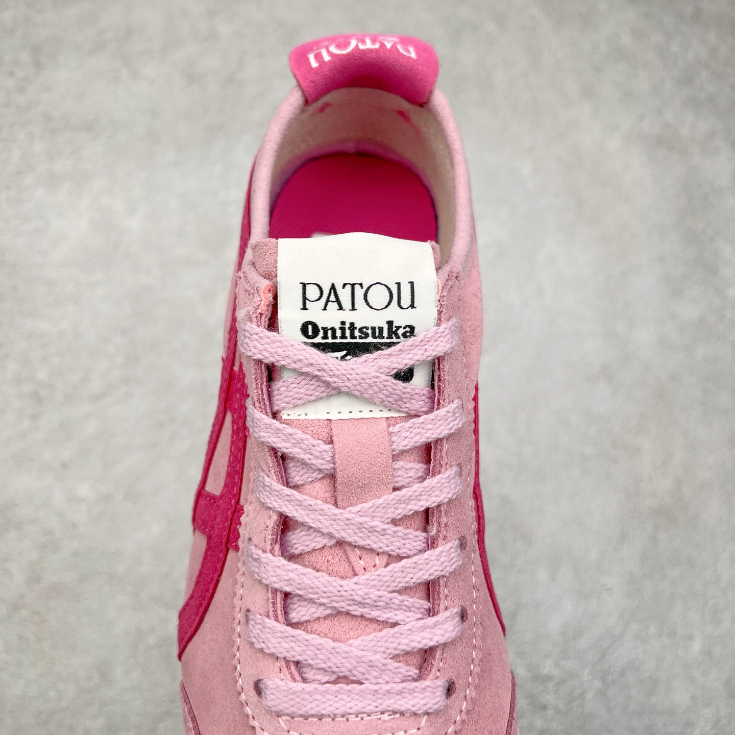 图片[4]-Asics Onitsuka Tiger MEXICO 66 亚瑟士鬼冢虎复古经典板鞋 市场王者选手 海外订单工厂出品 长期生产补货永不断码 超成熟稳定的做工品控 原装全套纸板楦头开发 原汁原味 完美呈现版型 私模正确鞋底咬花纹路 一比一鞋头弧度高度鞋身弧度 绝不口嗨 细节品控鞋型随意秒杀市面 原档咬花纹路私模大底 一个单元有六个三角形 总体形拼接呈现花瓣状 官方四联吊牌 原装Ortholite轻量化鞋垫 原盒原配 质保卡 说明书 钢印防尘纸 纸板中底带钢印 乳胶组合鞋垫 支持全方位的对比专柜 产品从款式颜色造型上体现出追求舒适和细节的完美 鞋类更是推崇手工制作的严谨与完美 融舒适性与可穿性的设计风格 注重细节的完美和别致魅力 既保持稳重 又不失轻松的时尚感 尺码：36 37 37.5 38 39 39.5 40 40.5 41.5 42 42.5 43.5 44 45-选品中心