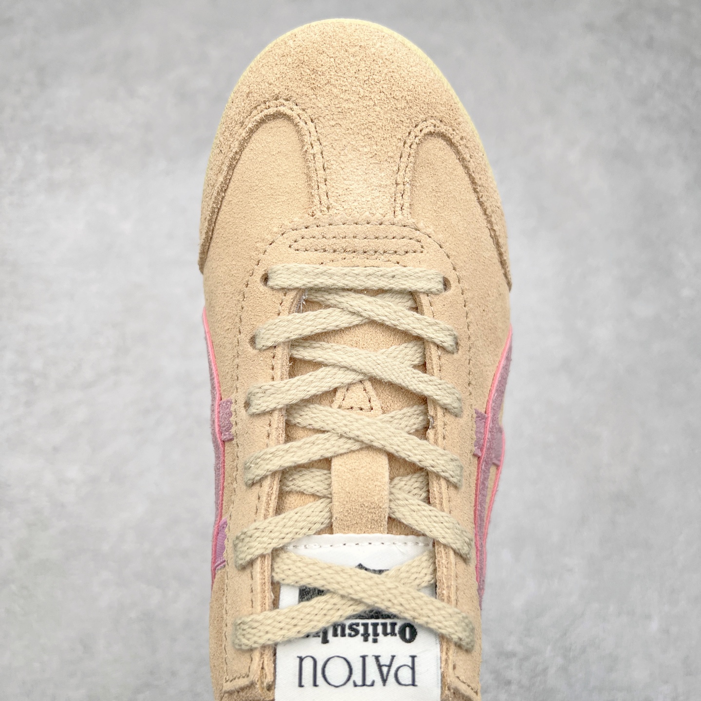 图片[4]-Asics Onitsuka Tiger MEXICO 66 亚瑟士鬼冢虎复古经典板鞋 市场王者选手 海外订单工厂出品 长期生产补货永不断码 超成熟稳定的做工品控 原装全套纸板楦头开发 原汁原味 完美呈现版型 私模正确鞋底咬花纹路 一比一鞋头弧度高度鞋身弧度 绝不口嗨 细节品控鞋型随意秒杀市面 原档咬花纹路私模大底 一个单元有六个三角形 总体形拼接呈现花瓣状 官方四联吊牌 原装Ortholite轻量化鞋垫 原盒原配 质保卡 说明书 钢印防尘纸 纸板中底带钢印 乳胶组合鞋垫 支持全方位的对比专柜 产品从款式颜色造型上体现出追求舒适和细节的完美 鞋类更是推崇手工制作的严谨与完美 融舒适性与可穿性的设计风格 注重细节的完美和别致魅力 既保持稳重 又不失轻松的时尚感 尺码：36 37 37.5 38 39 39.5 40 40.5 41.5 42 42.5 43.5 44 45-选品中心