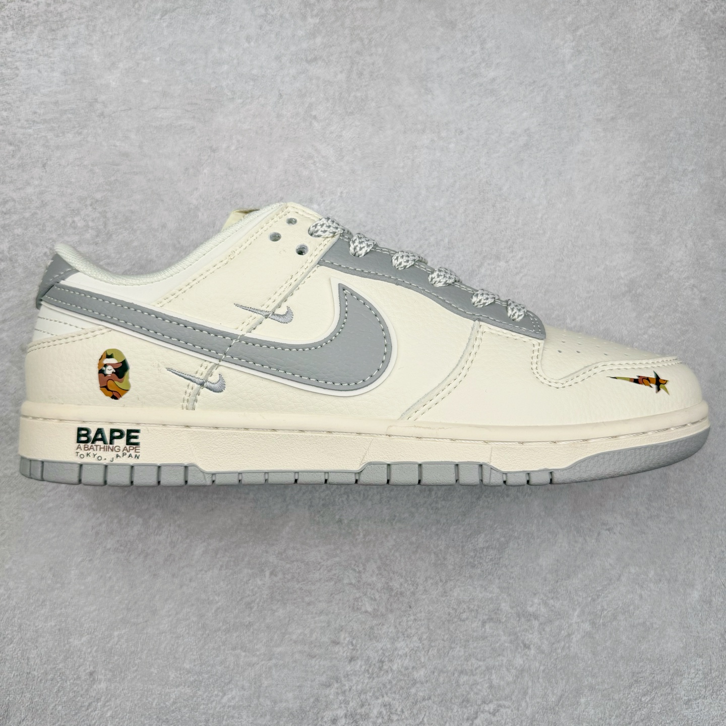 NK Dunk Low 定制配色 XS6188-508 大厂出品 极力推荐 原装头层材料 独家版型蒸餾加工帶來的是更好的视觉和脚感体验大厂纯原品质出货 清洁度 电绣工艺 皮料切割干净无任何毛边 细节完美 实拍调校N版已经零色差零失真 百分百还原实物色彩所见即所得 不存在货不对板色差等低级问题 选购参考实物拍摄 不混卖不参货 只用心做好货严格选品 承诺混一赔十 尺码：36 36.5 37.5 38 38.5 39 40 40.5 41 42 42.5 43 44 44.5 45-选品中心