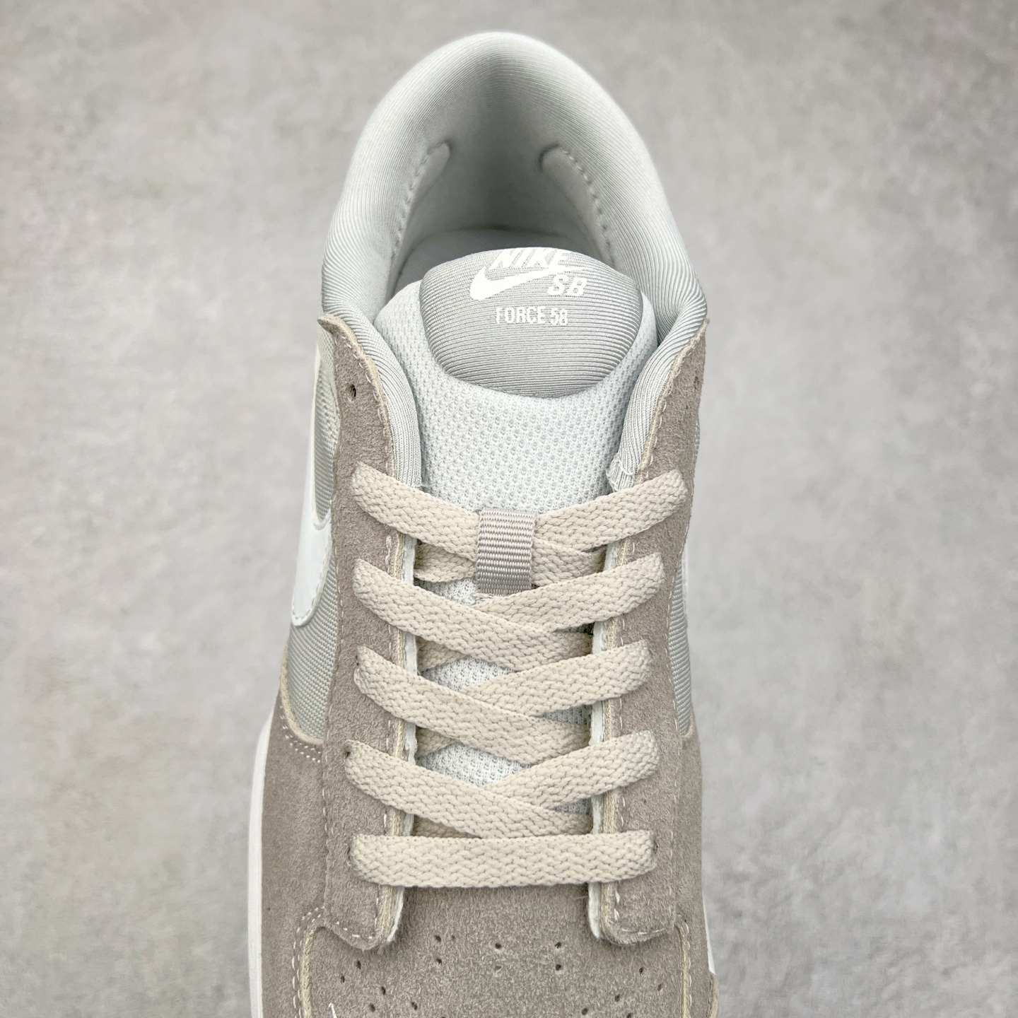 图片[5]-＃福利特价 NK SB Force 58 空军58系列低帮休闲运动滑板板鞋 鞋面由帆布和麂皮拼接 层次感丰富 搭配硫化外底 耐磨耐穿 鞋舌及中底后跟处饰有SB Logo 表明鞋款身份 采用包边设计 经久耐穿 硫化结构则有效提升灵活性 穿上这款全新推出的创意力作 助你耀动街头 尺码：36 36.5 37.5 38 38.5 39 40 40.5 41 42 42.5 43 44 45-选品中心