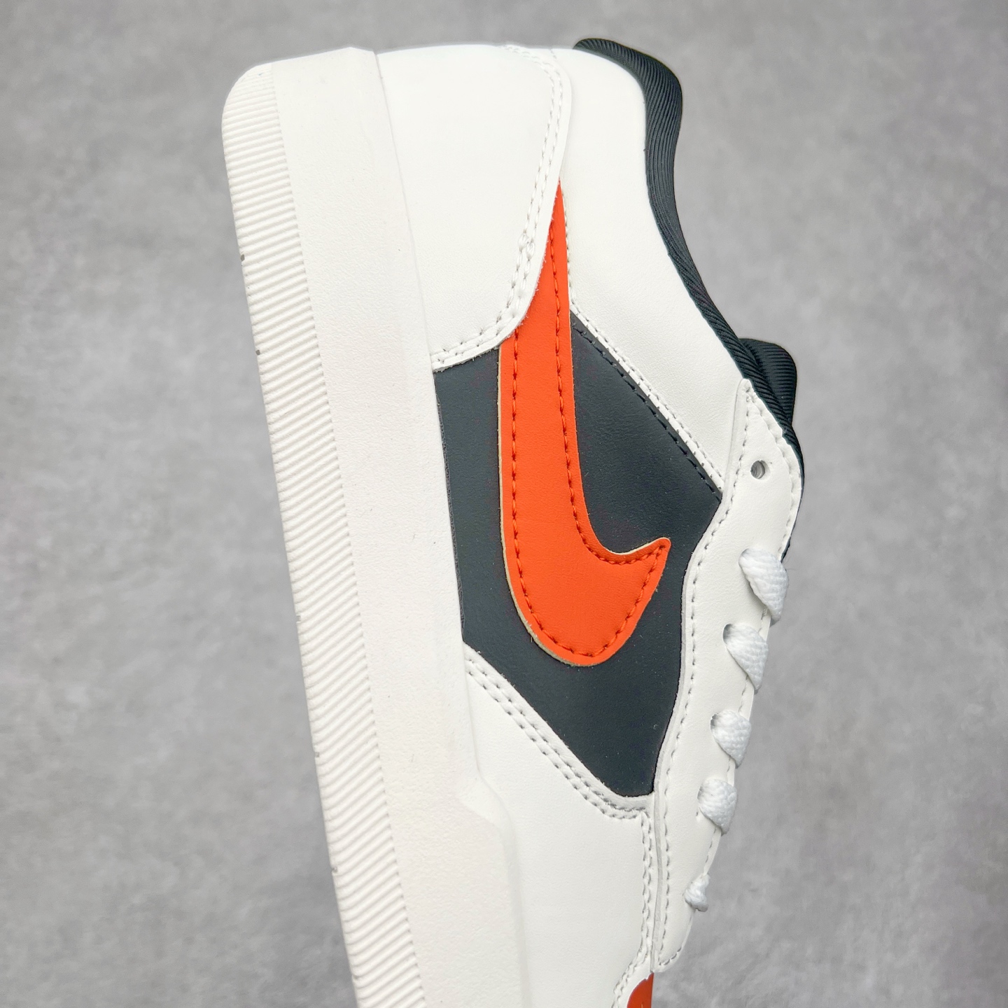 图片[6]-＃福利特价 NK SB Force 58 空军58系列低帮休闲运动滑板板鞋 鞋面由帆布和麂皮拼接 层次感丰富 搭配硫化外底 耐磨耐穿 鞋舌及中底后跟处饰有SB Logo 表明鞋款身份 采用包边设计 经久耐穿 硫化结构则有效提升灵活性 穿上这款全新推出的创意力作 助你耀动街头 尺码：36 36.5 37.5 38 38.5 39 40 40.5 41 42 42.5 43 44 45-选品中心