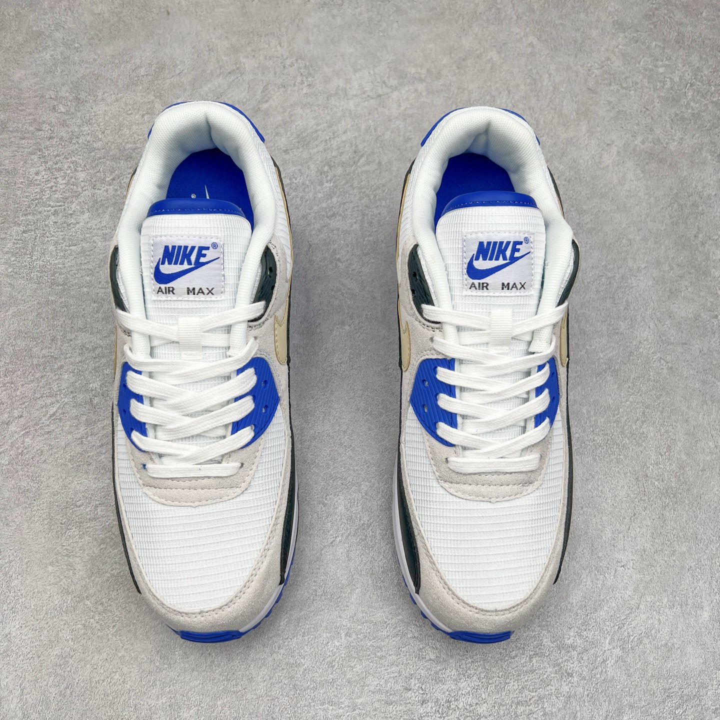 图片[2]-＃MX版 NK Air MAX 90 气垫复古减震跑步鞋 HF3449-100 经典重温 独家陆续补货 外单专供大厂出品 品质稳定 一百余色 终端操作 Air Max 90于1990年推出 来自Air Max系列 在Air Max 1的基础上改进而得 增加了气垫面积 外型上也更为流线 最特別的就是加入了菱纹塑胶嵌板 为Air Max 90增添了许多潮流气息 皮革鞋面 造就出色耐穿性和支撑力 Max Air缓震配置搭配泡棉中底 令Air Max 90轻盈而舒适 华夫格橡胶外底 铸就Air Max 90非凡的抓地力 而Air Max 90不仅是一双跑鞋 它成功跨越了时间的演进 成为了球鞋文化与潮流圈中最熟为人知的鞋款之一 尺码：36 36.5 37.5 38 38.5 39 40 40.5 41 42 42.5 43 44 44.5 45-选品中心